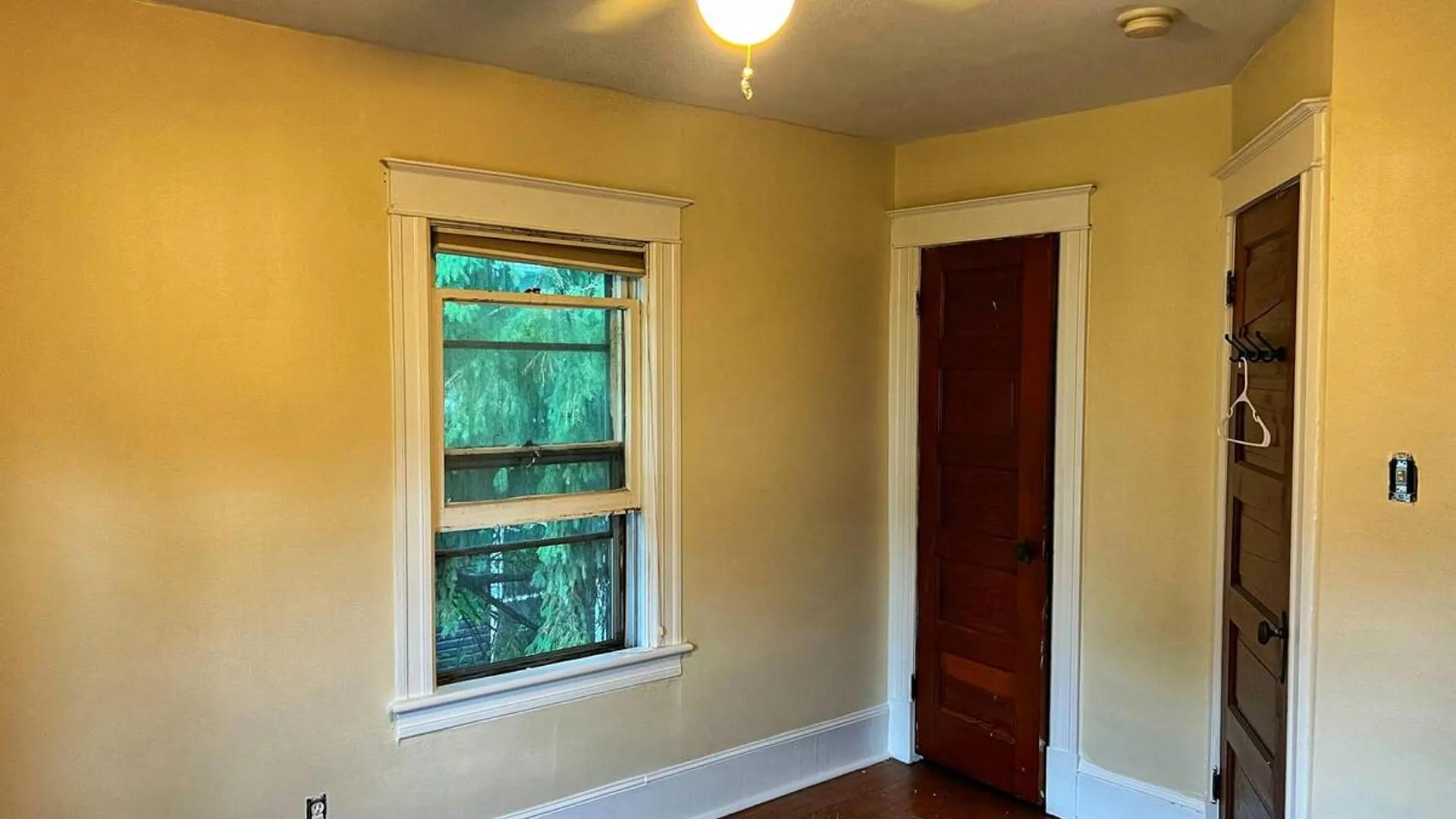 Property at 14 Bleeker Avenue, Troy, NY 12180 12
