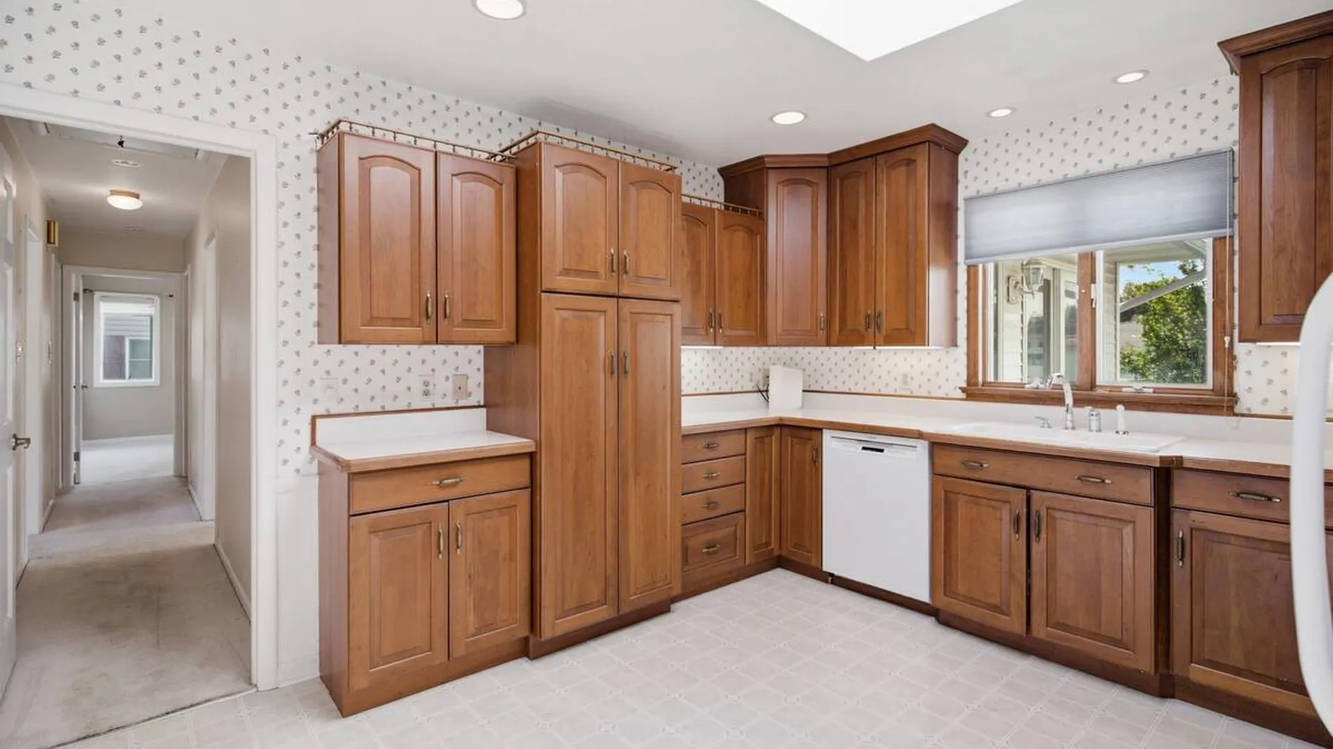 Property at 13 Marie Parkway, Colonie, NY 12211 8