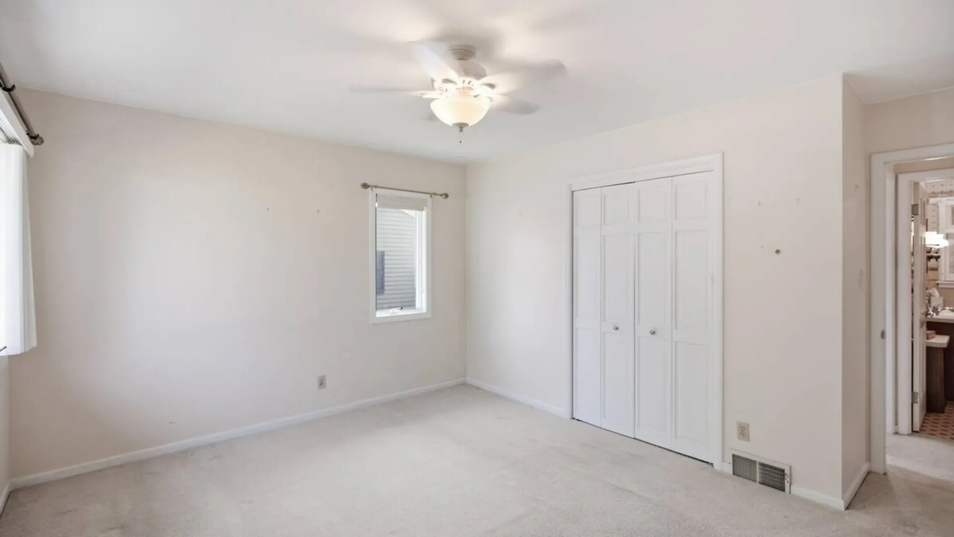 Property at 13 Marie Parkway, Colonie, NY 12211 19