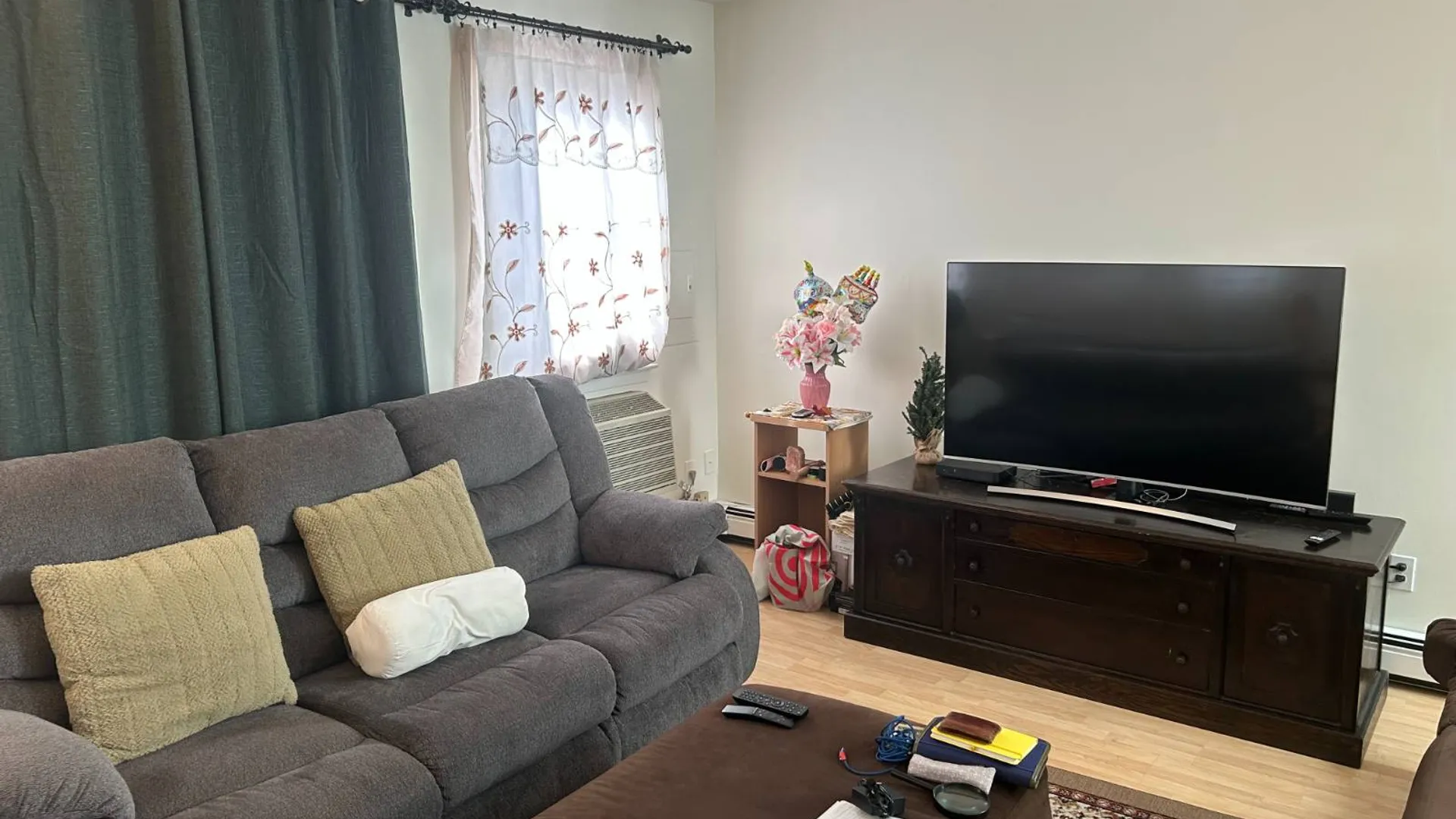 Property at 165A Lamped Loop, Staten Island, NY 10314 5