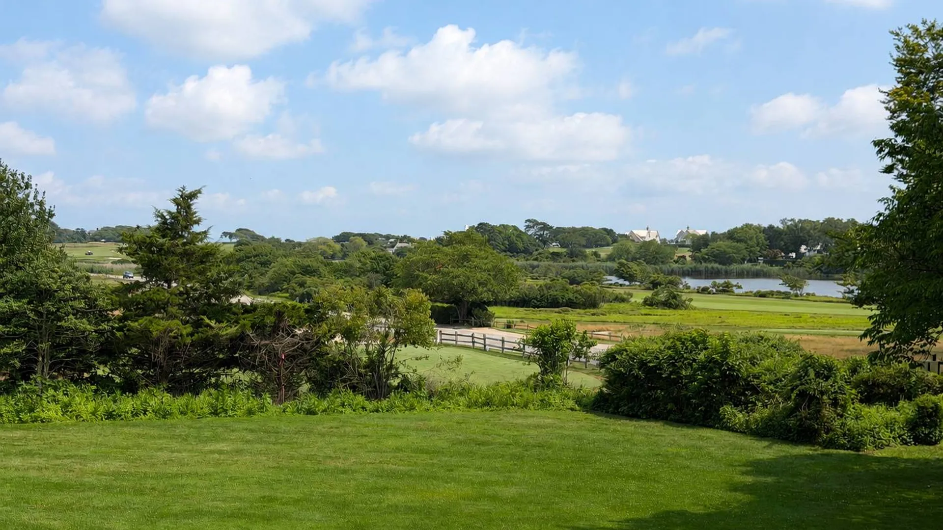 Property at 80 Dunemere Lane, East Hampton, NY 11937 20