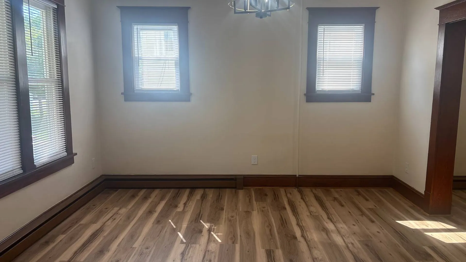 Property at 618 Kenwood Ave, Delmar, NY 12054 4