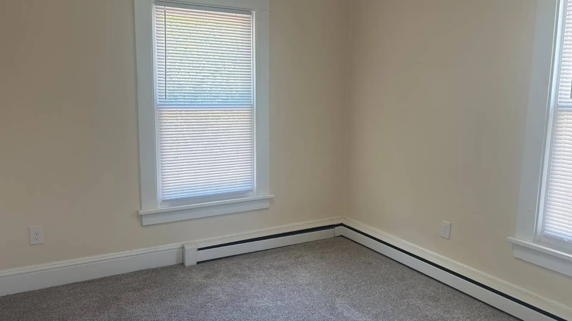 Property at 618 Kenwood Ave, Delmar, NY 12054 15