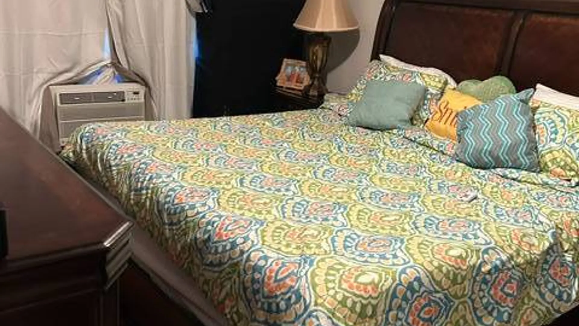 Property at 4213 East Tremont Avenue, NYC, NY 10465 16