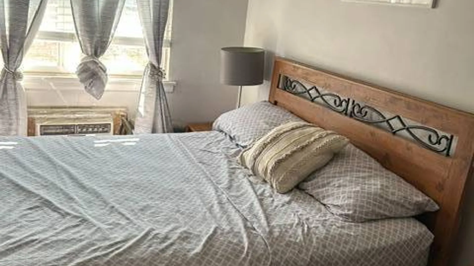 Property at 4213 East Tremont Avenue, NYC, NY 10465 19