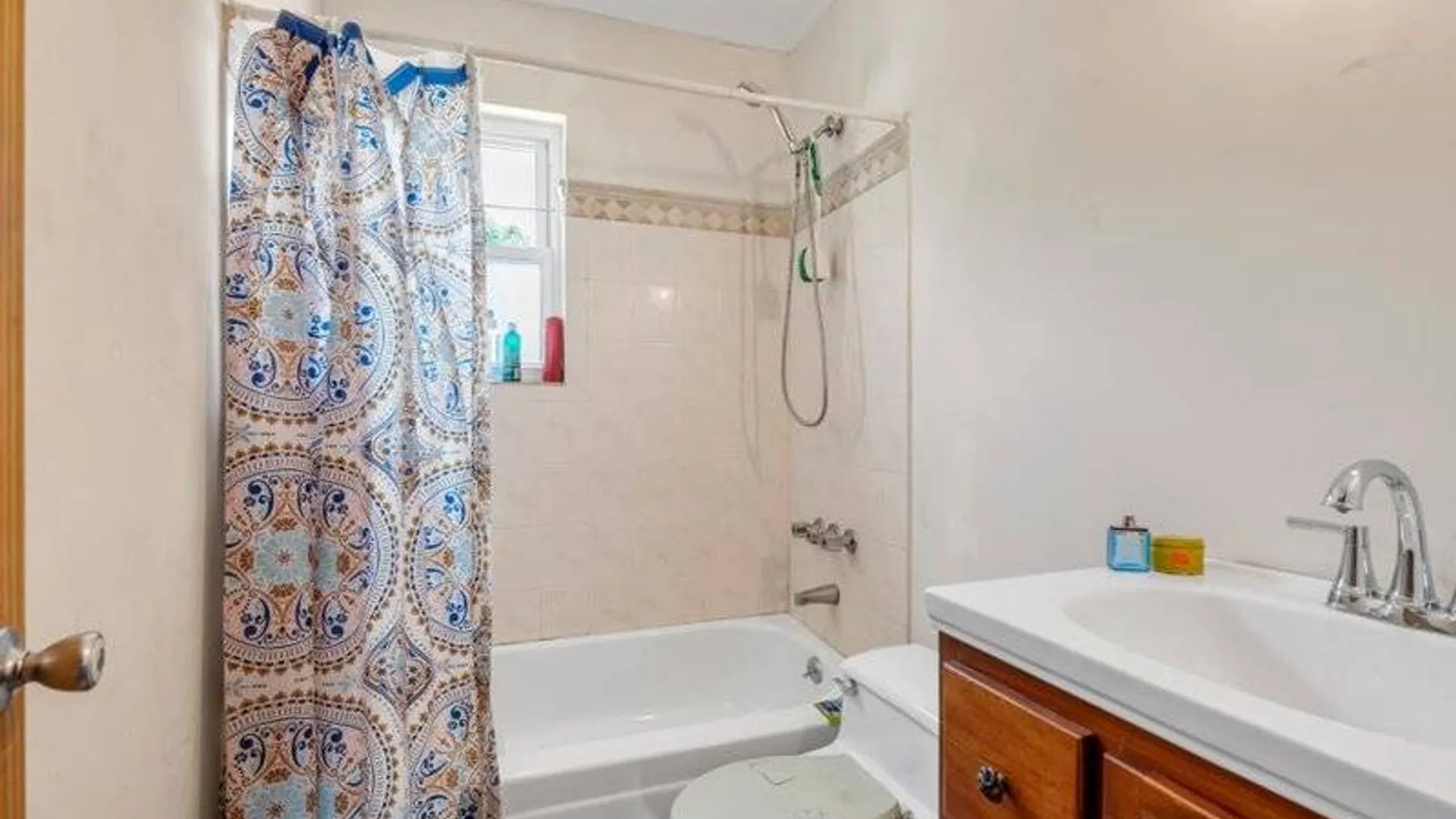 Property at 520 Warwick Street, Brooklyn, NY 11207 10