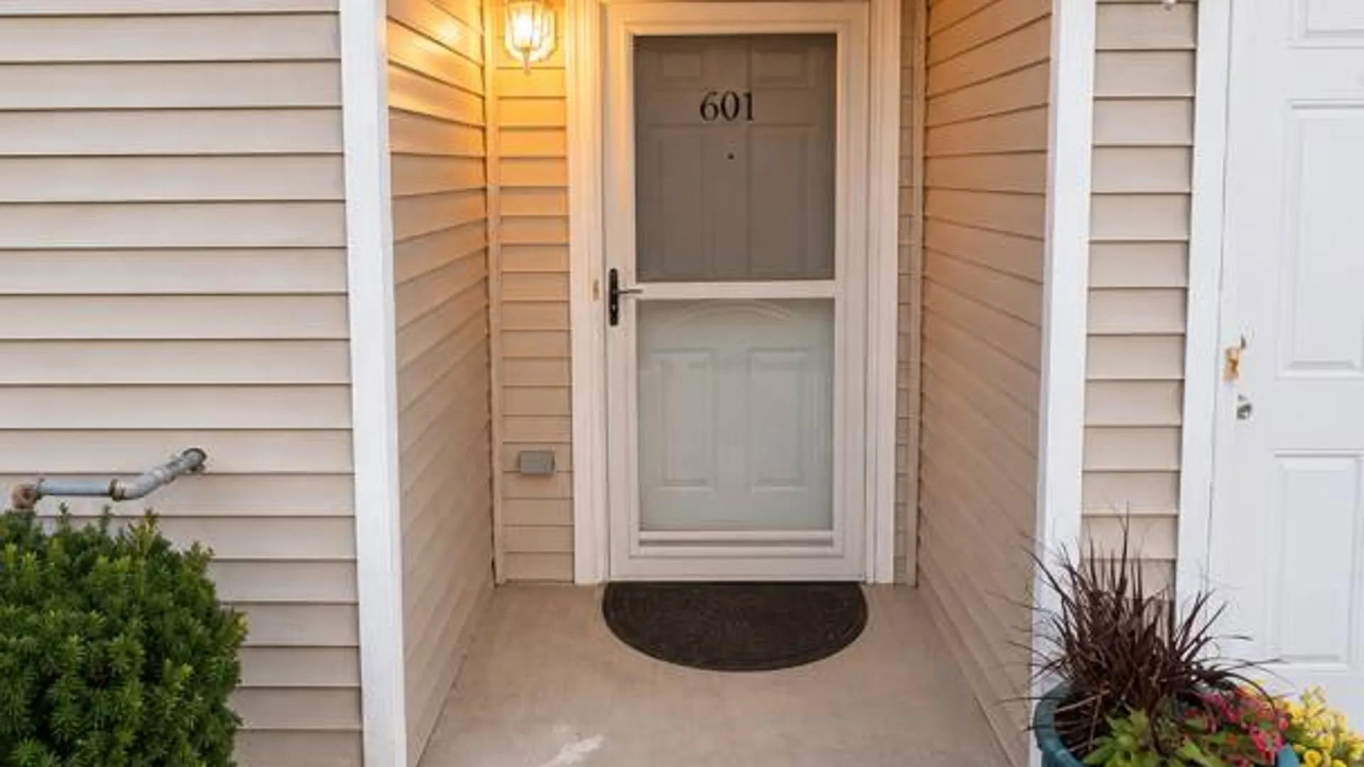 Property at 601 Commons Lane, Saugerties, NY 12477 3