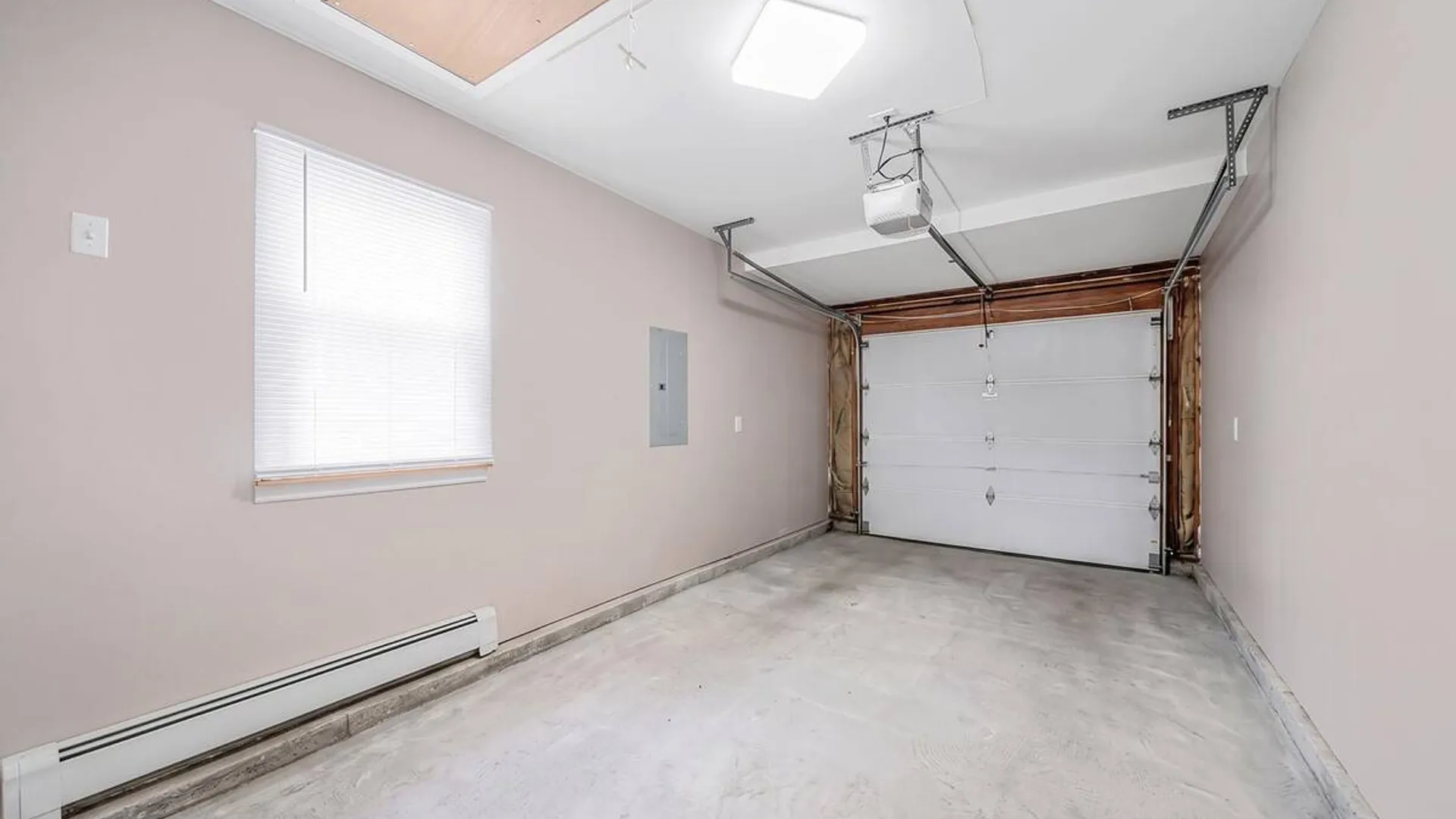 Property at 320 Peconic Avenue, Medford, NY 11763 28