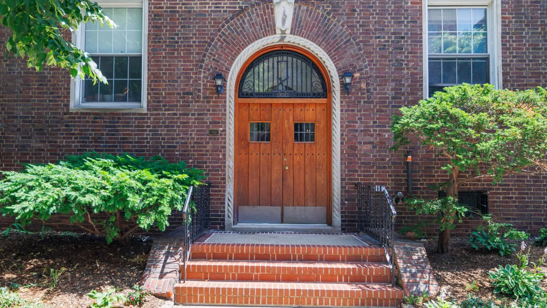 Property at 3721 84th St, Jackson Heights, NY 11372 21