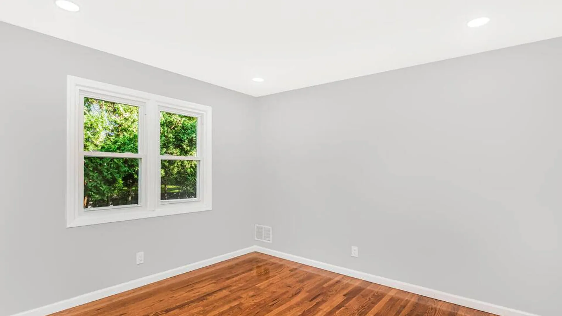 Property at 90 Patton Dr, Yonkers, NY 10710 25
