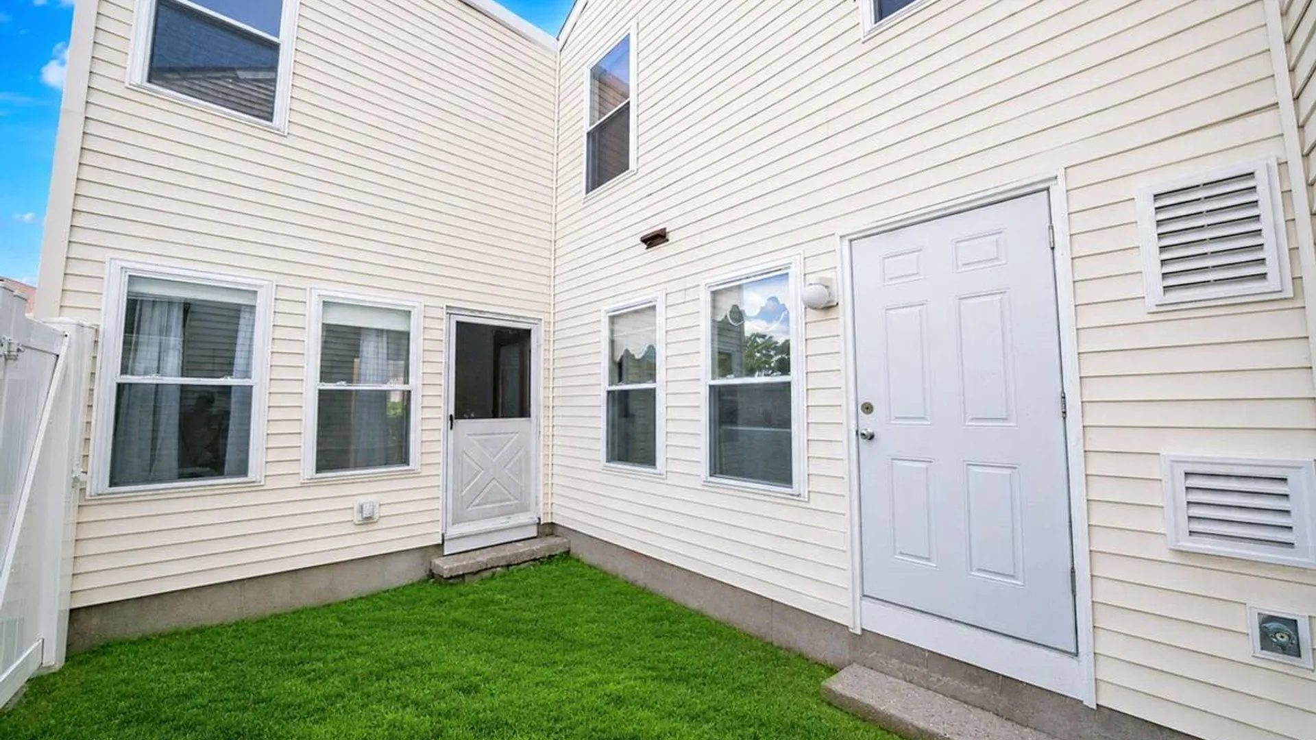 Property at 180 Lowndes Avenue, Huntington Station, NY 11746 5