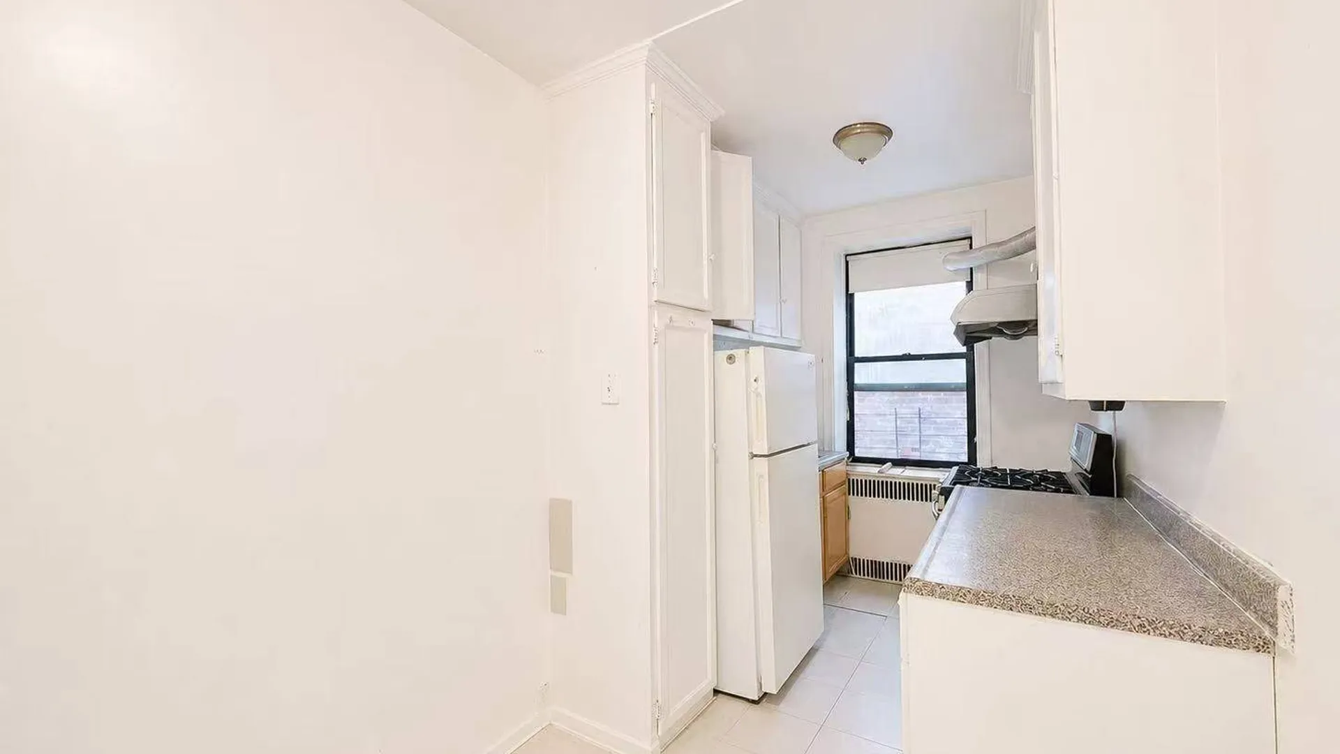 Property at 33-38 Parsons Blvd, Flushing, NY 11354 4