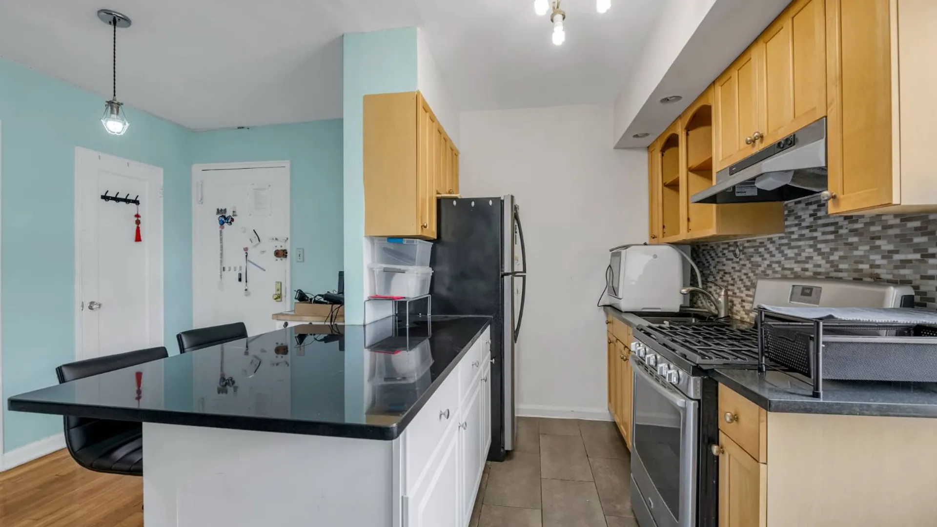 Property at 64-35 Yellowstone Blvd, Forest Hills, NY 11375 4