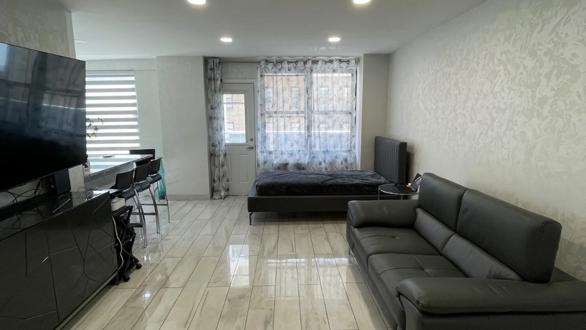 Property at 40 Brighton 1 Rd, Brooklyn, NY 11235 8