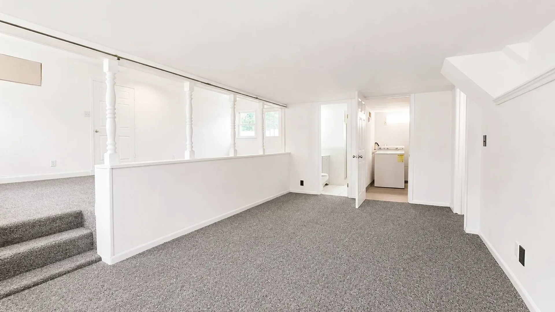 Property at 290 Eastwood Blvd, Centereach, NY 11720 10