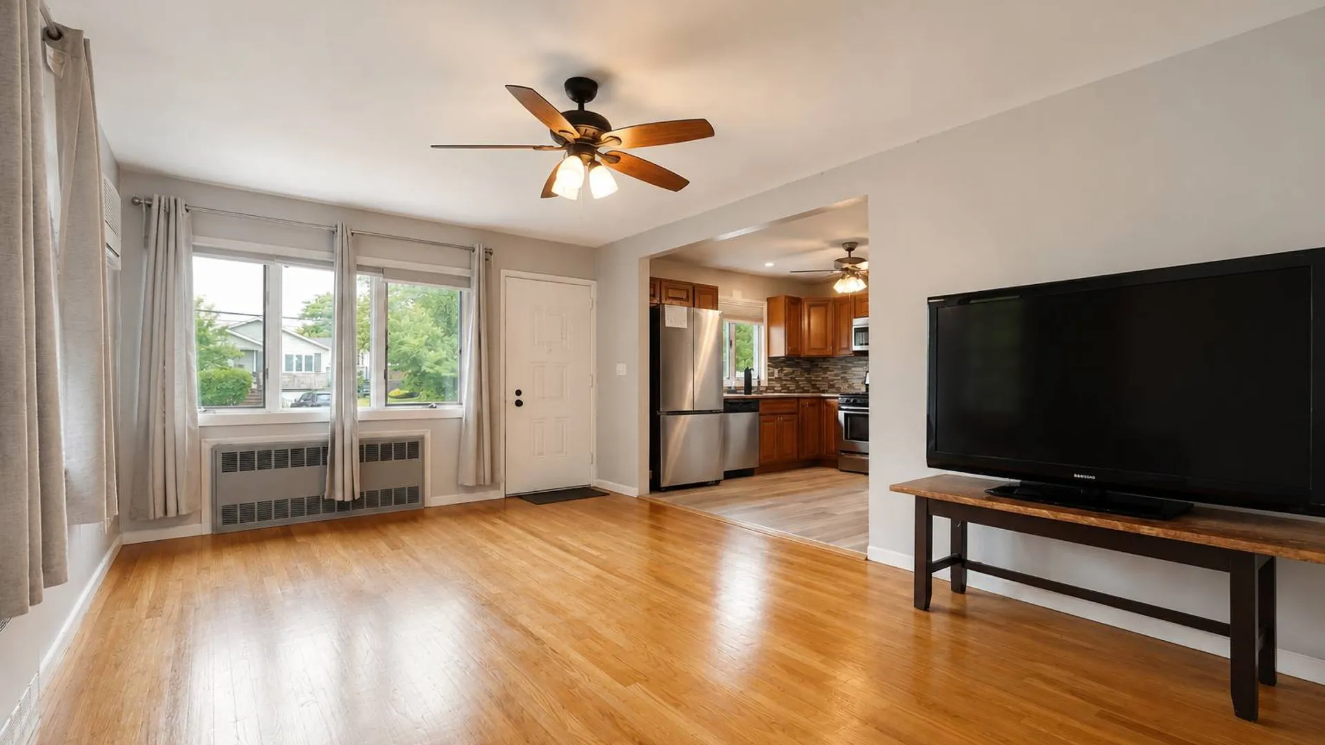 Property at 145 Keegans Lane, Staten Island, NY 10308 6