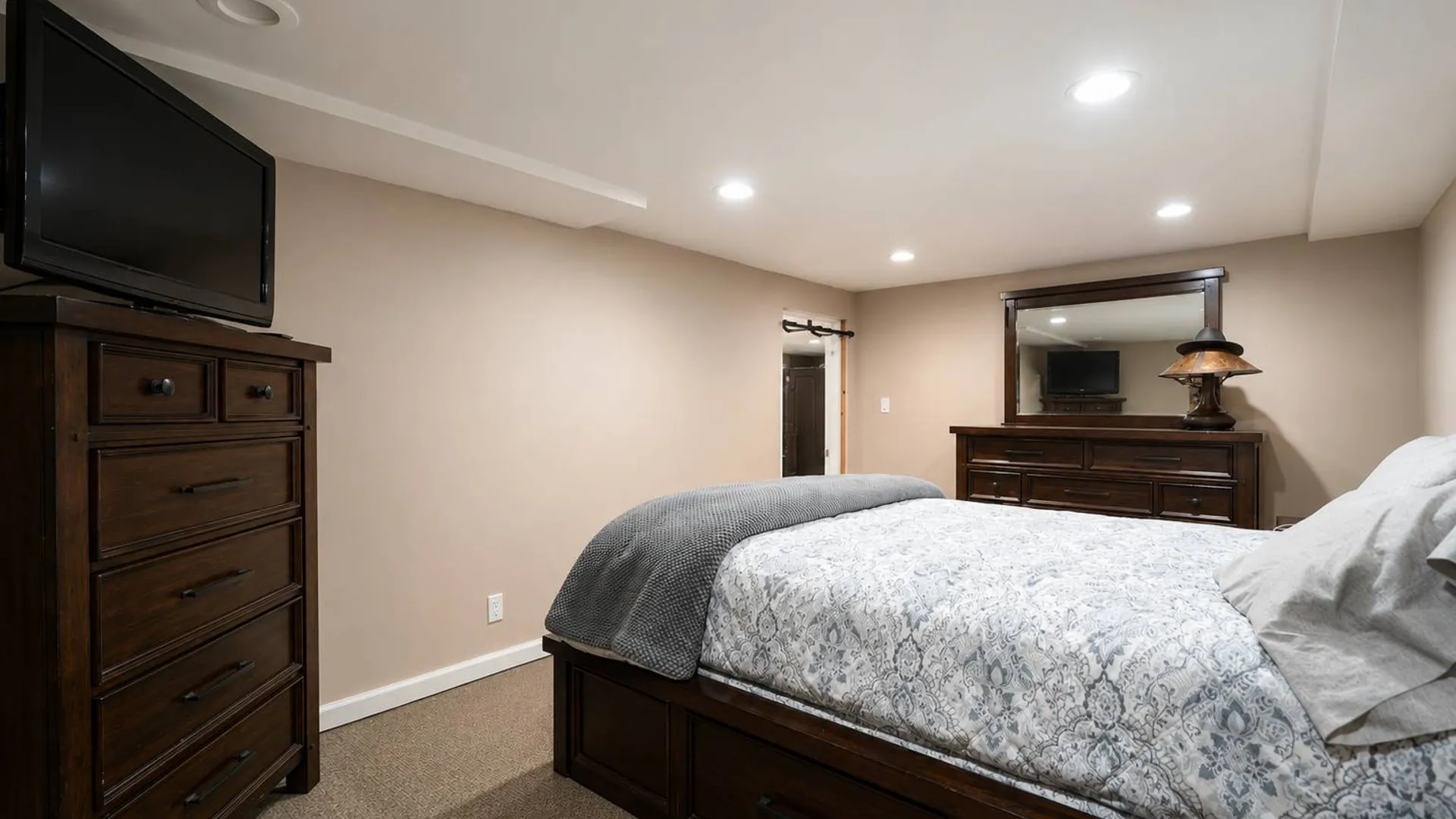 Property at 145 Keegans Lane, Staten Island, NY 10308 21