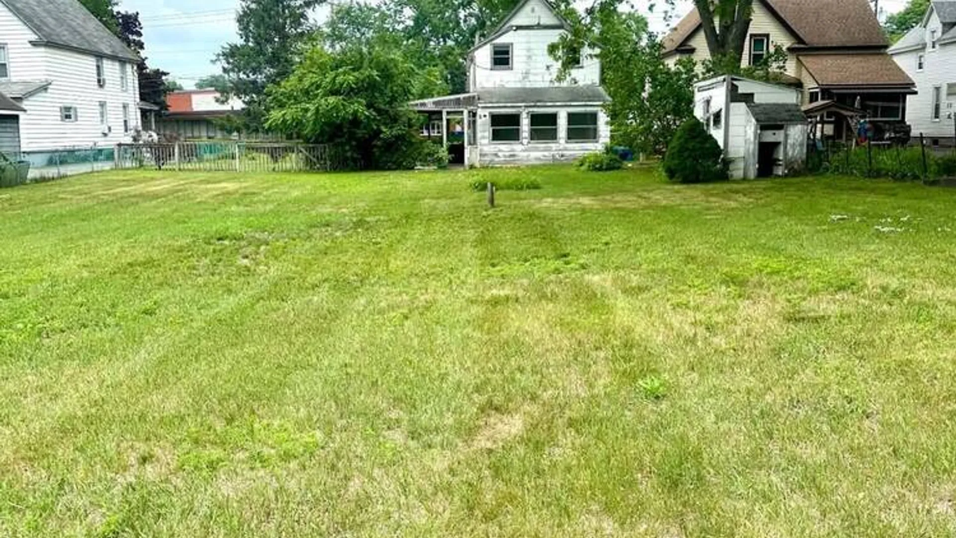 Property at 15 Van Zandt Street, Schenectady, NY 12304 6