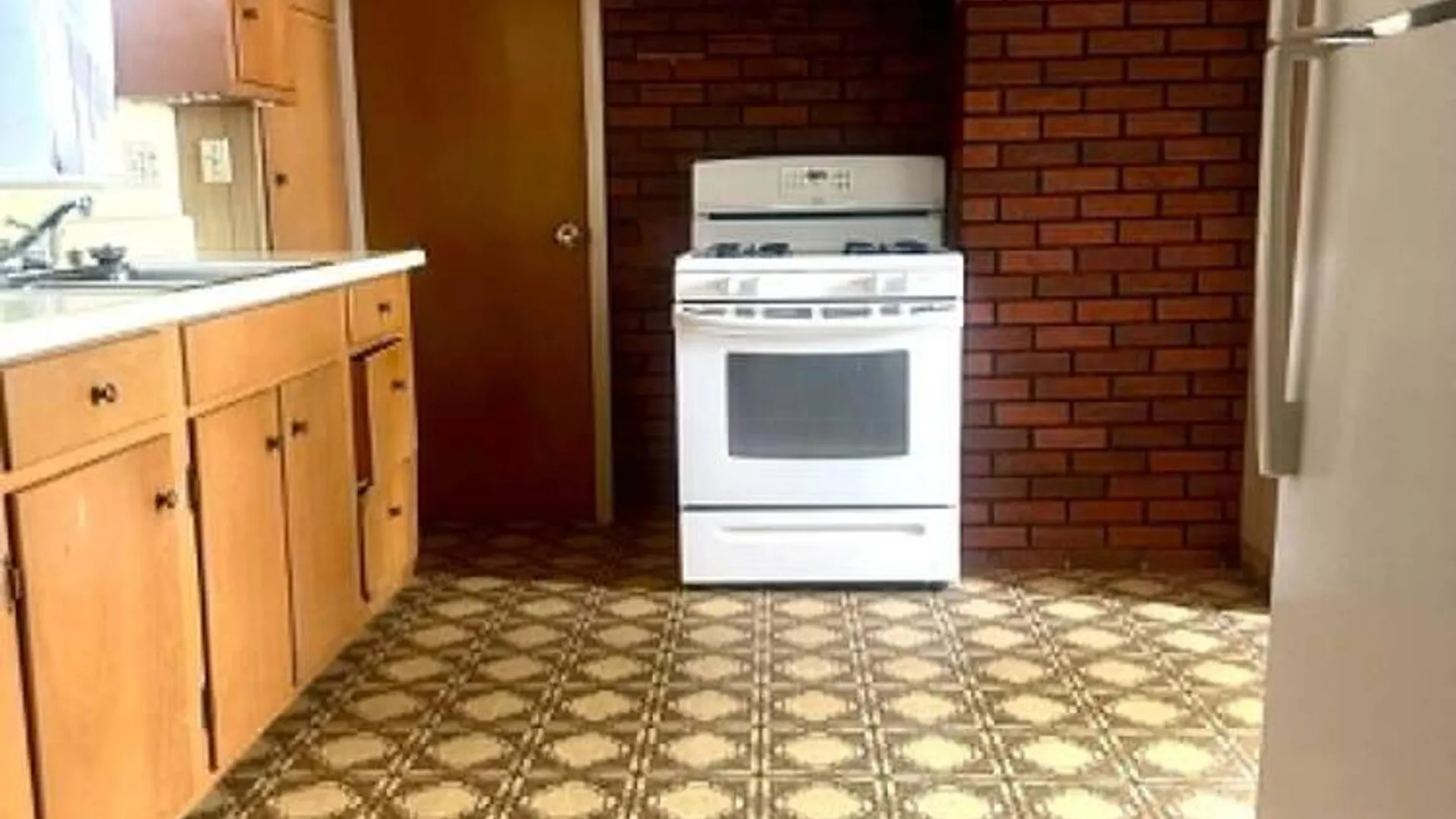Property at 15 Van Zandt Street, Schenectady, NY 12304 13