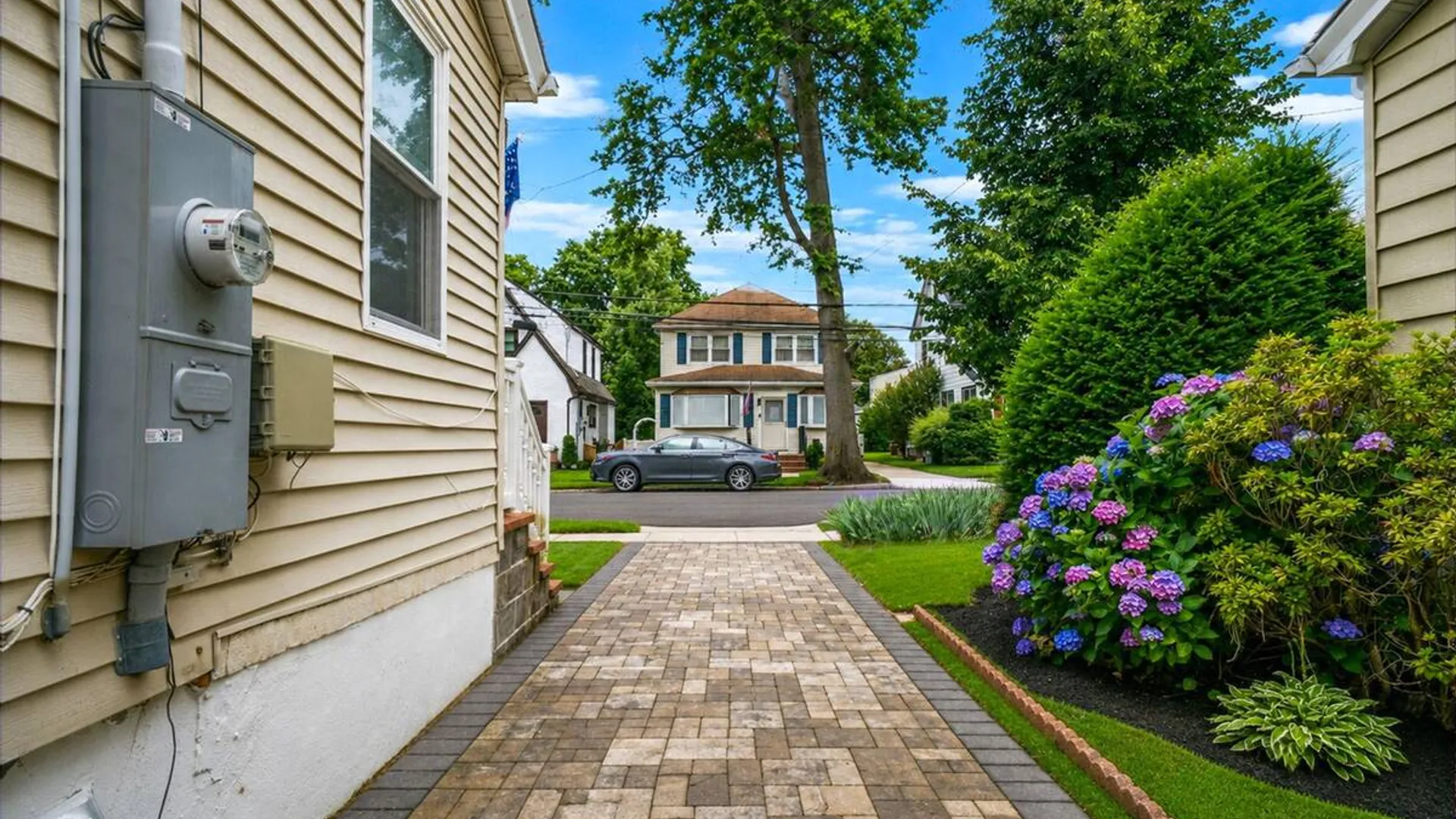 Property at 159 Iris Avenue, Floral Park, NY 11001 24