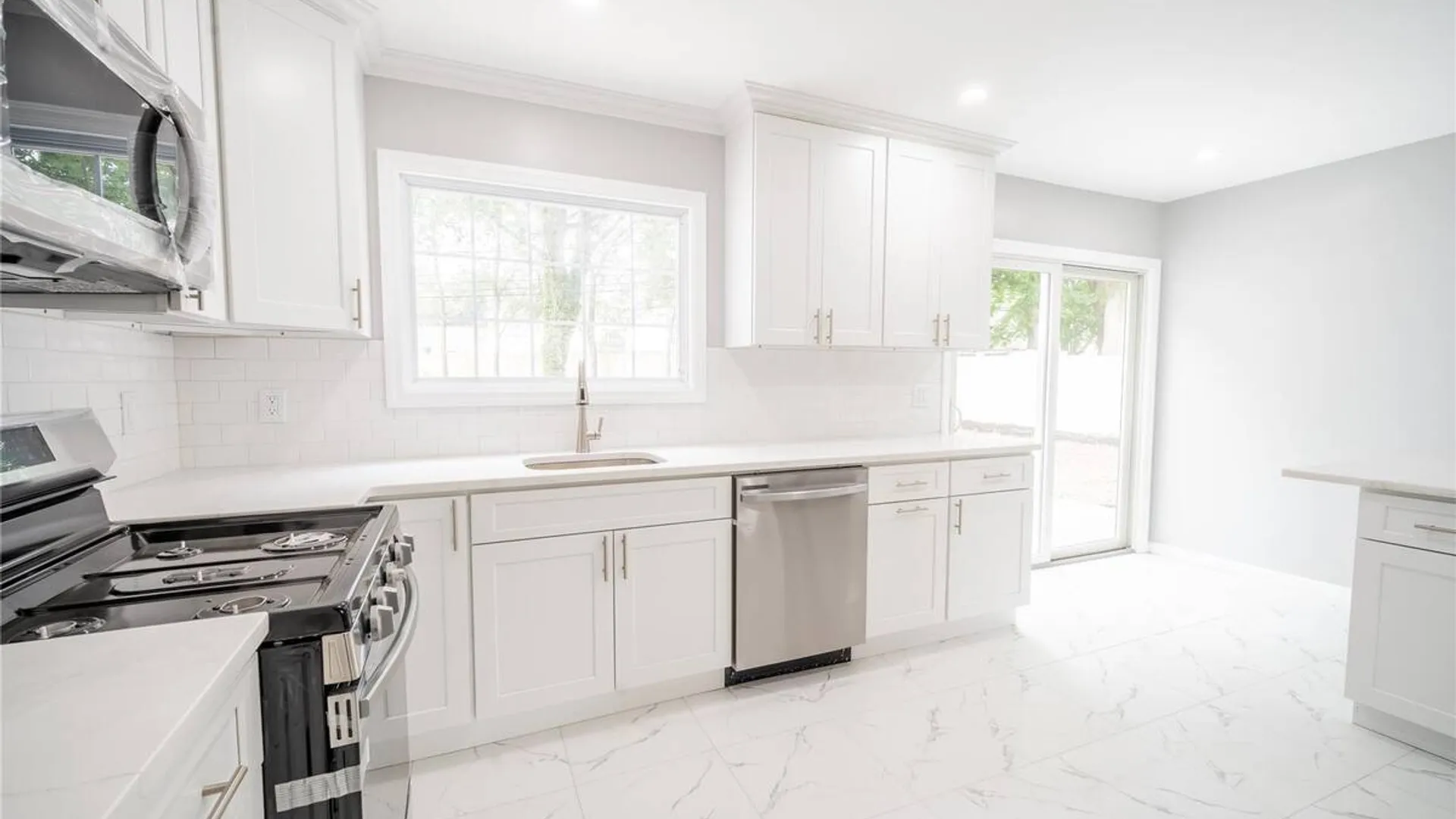 Property at 11 Berry Lane, Centereach, NY 11720 5