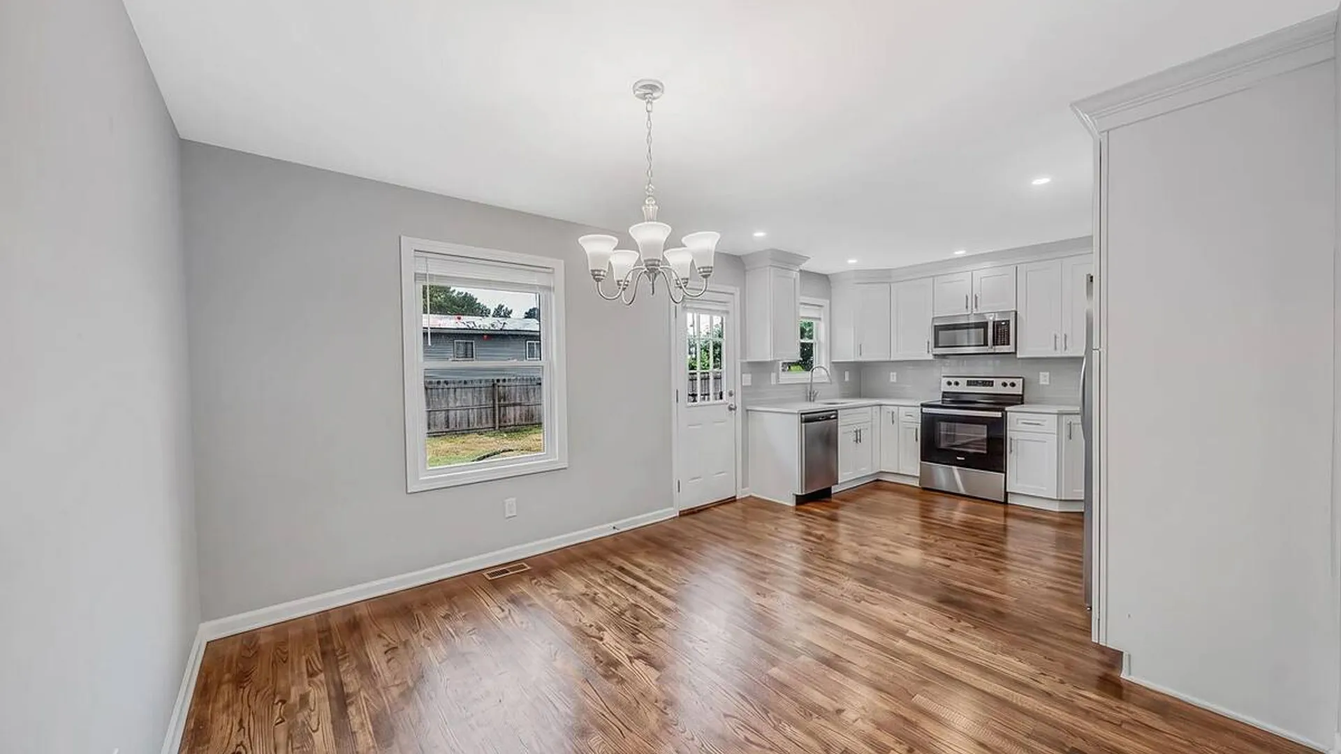 Property at 18 Jackson Street, Farmingdale, NY 11735 6