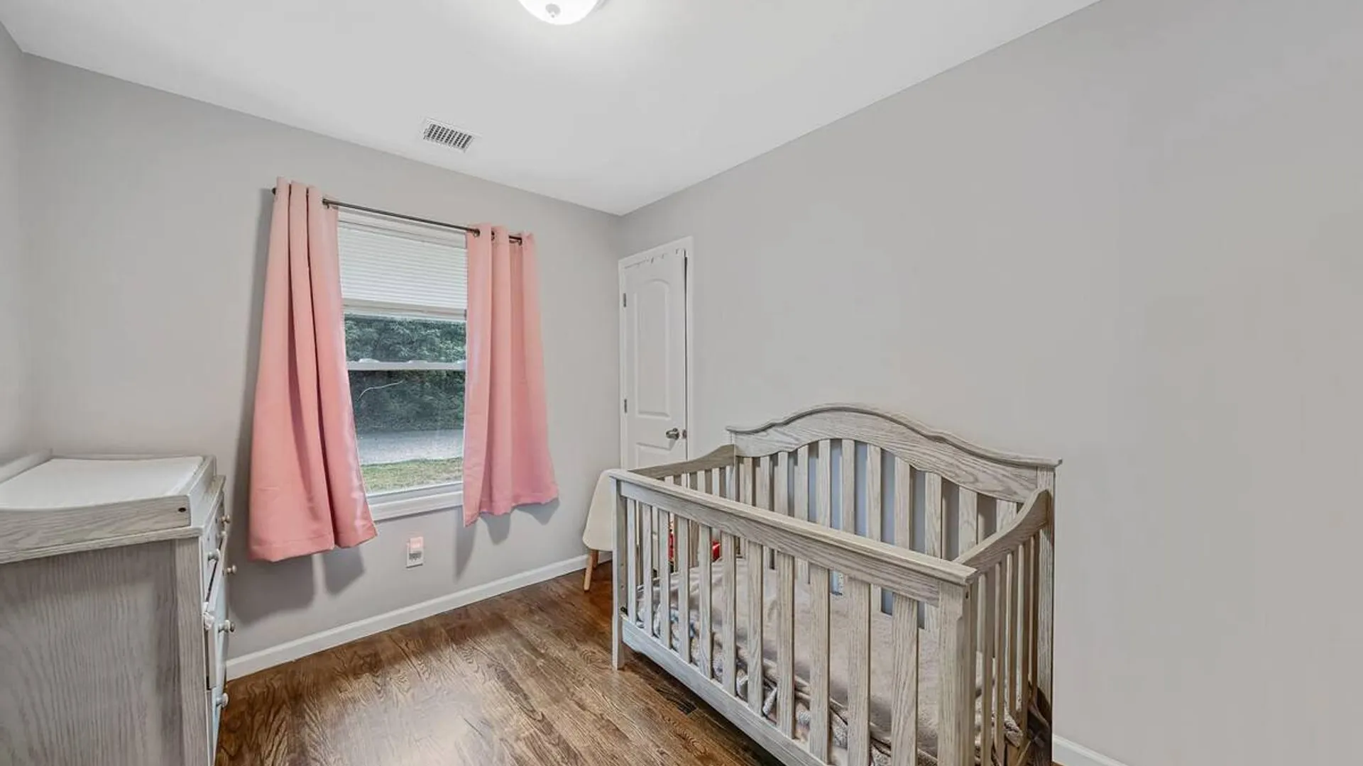 Property at 18 Jackson Street, Farmingdale, NY 11735 12