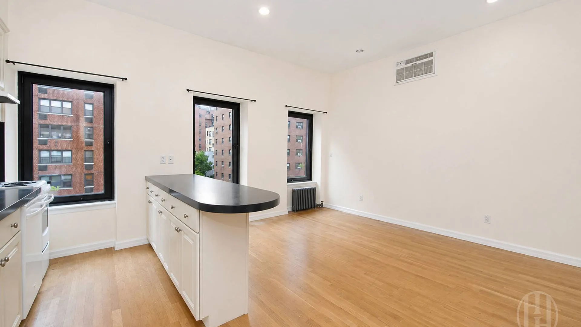 Property at 200 East 35th Street, New York, NY 10016 5