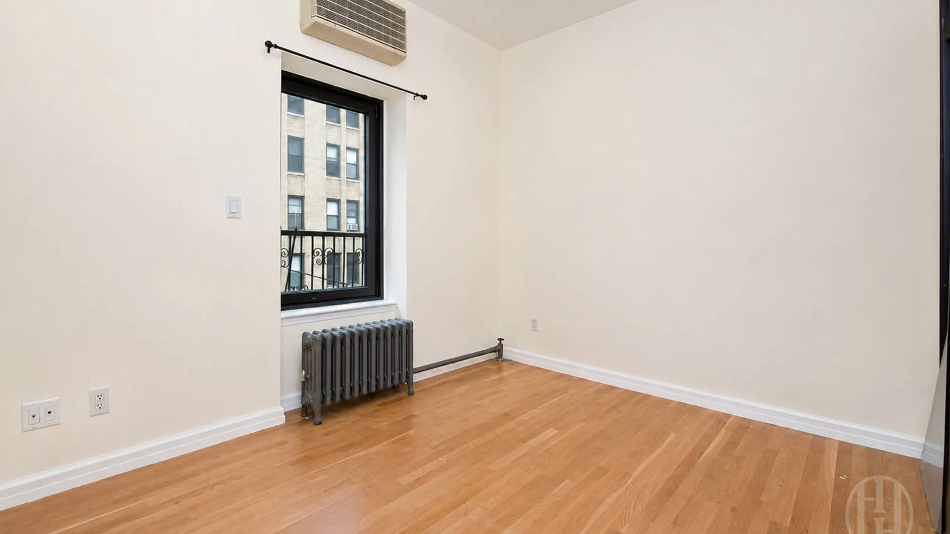 Property at 200 East 35th Street, New York, NY 10016 8