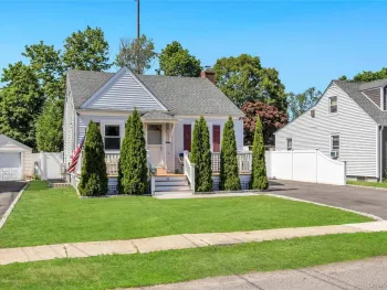 Property at 11 Irving Place, Islip Terrace, NY 11752