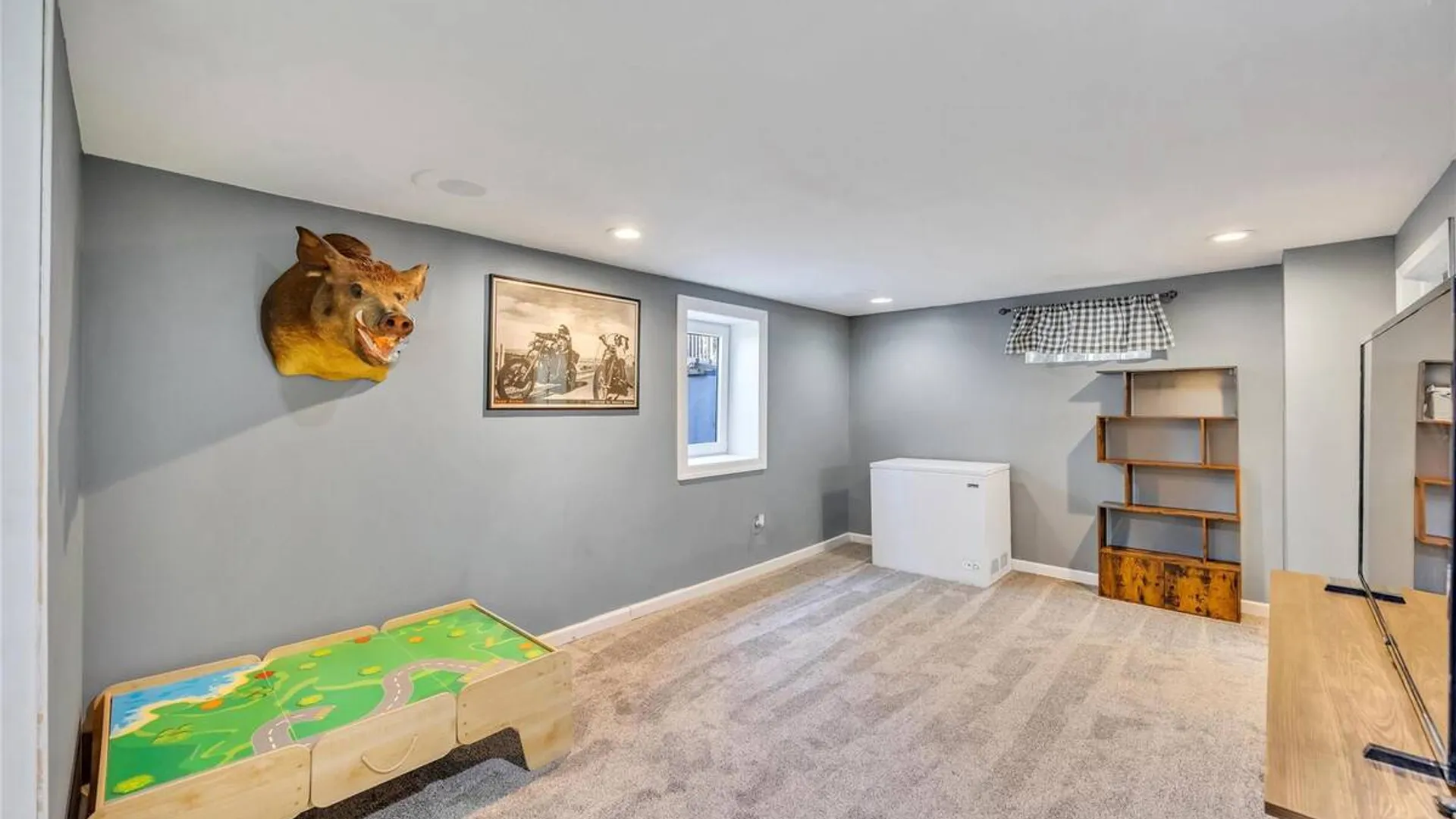 Property at 11 Irving Place, Islip Terrace, NY 11752 17