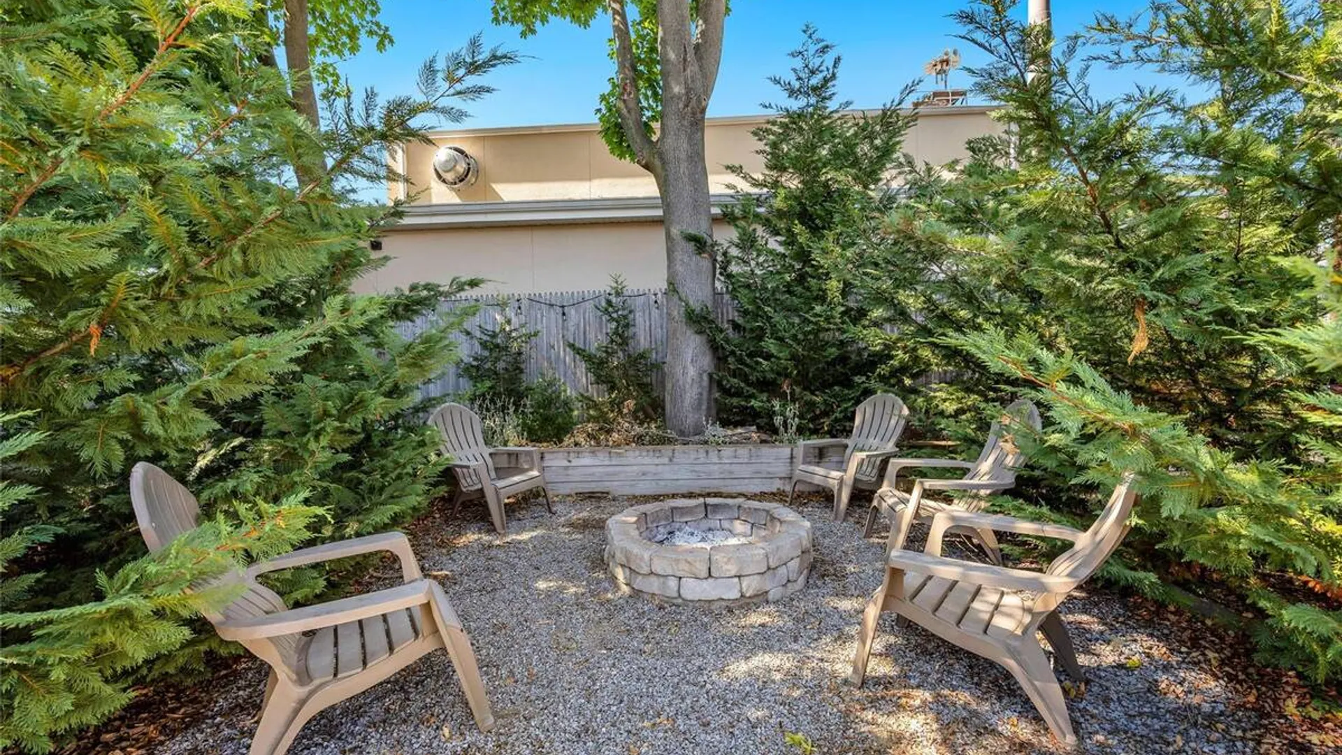 Property at 11 Irving Place, Islip Terrace, NY 11752 23