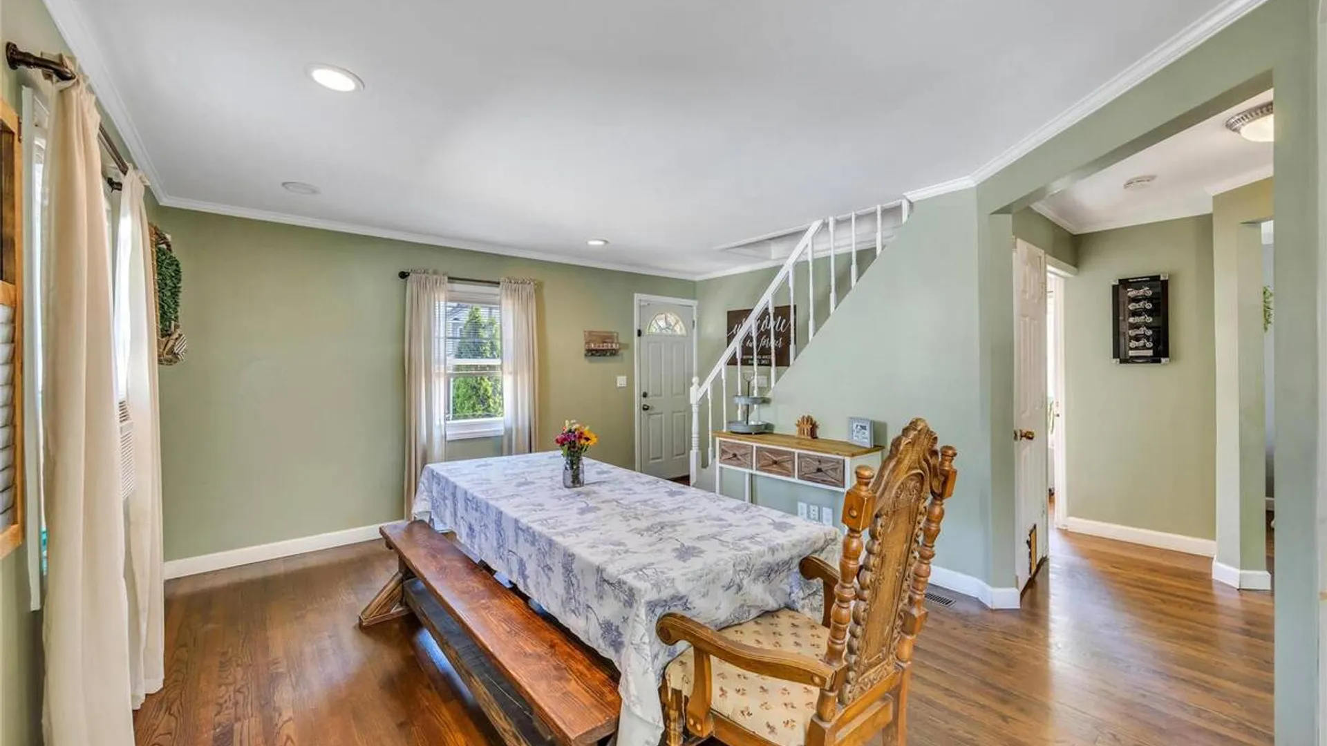 Property at 11 Irving Place, Islip Terrace, NY 11752 5