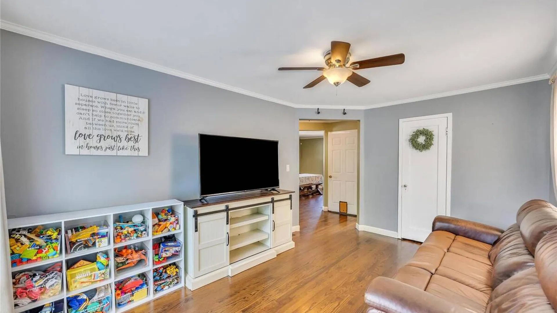 Property at 11 Irving Place, Islip Terrace, NY 11752 10