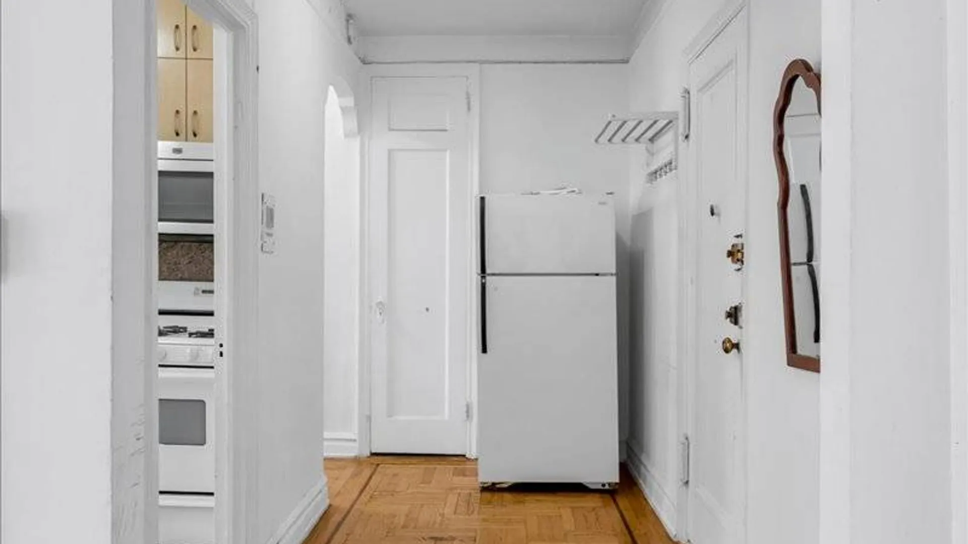 Property at 1150 Brighton Beach Ave, Brooklyn, NY 11235 3
