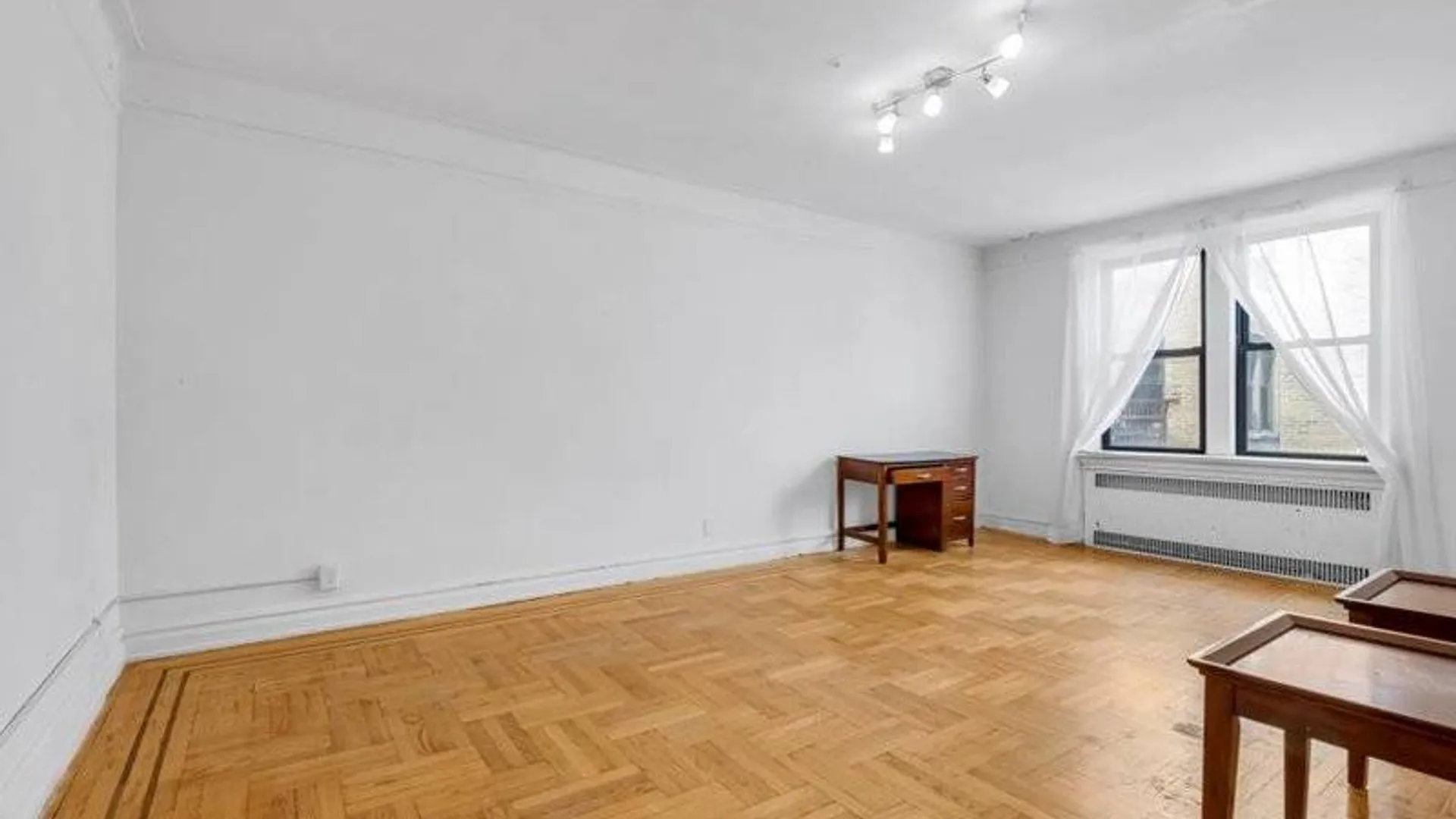 Property at 1150 Brighton Beach Ave, Brooklyn, NY 11235 5