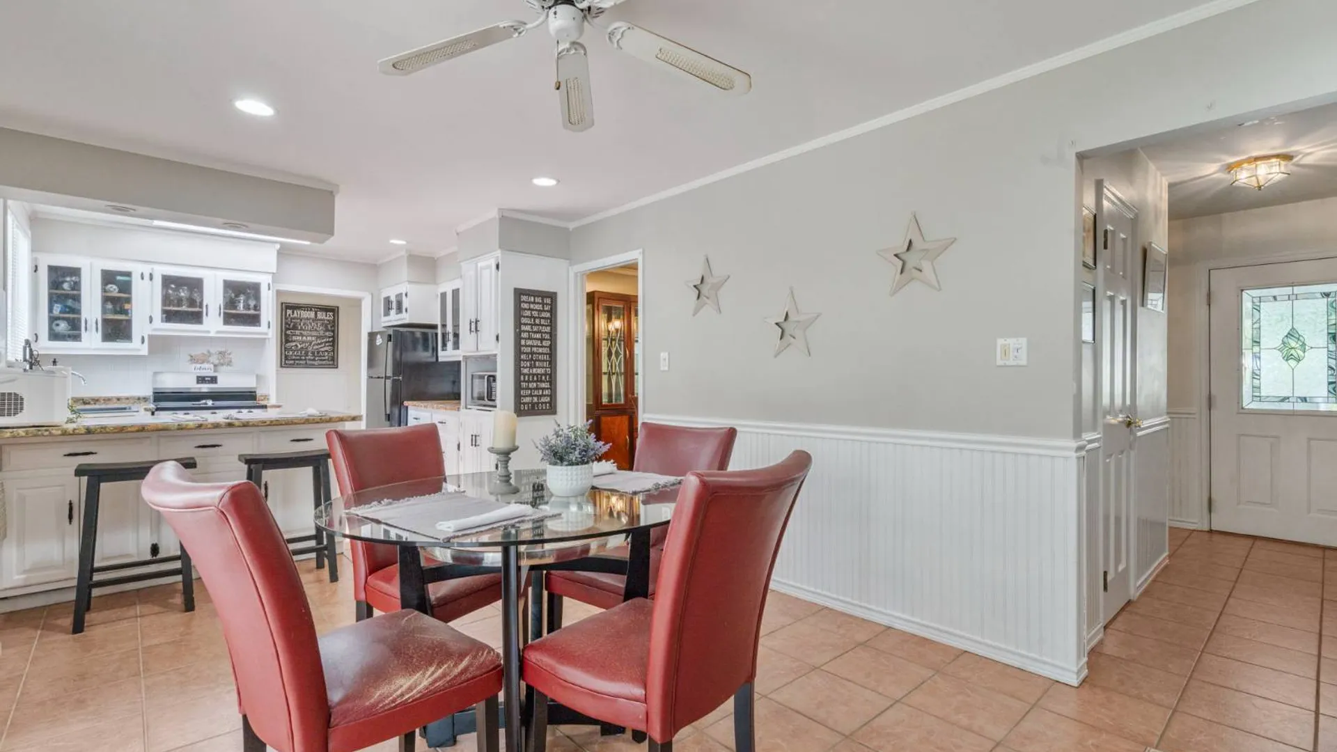 Property at 20 Spaulding Ln, Stony Brook, NY 11790 12