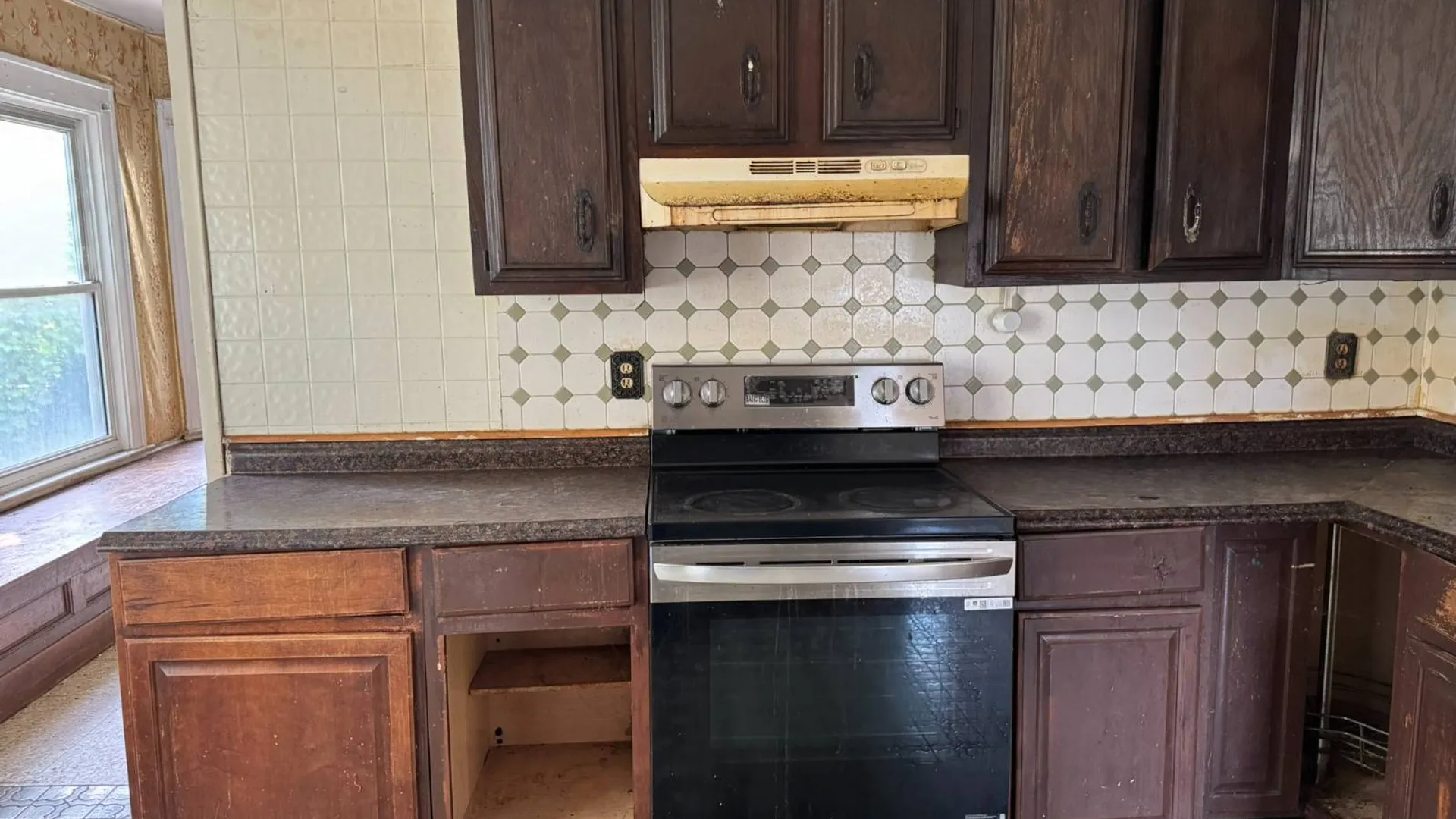 Property at 414 Pond St, Syracuse, NY 13208 12