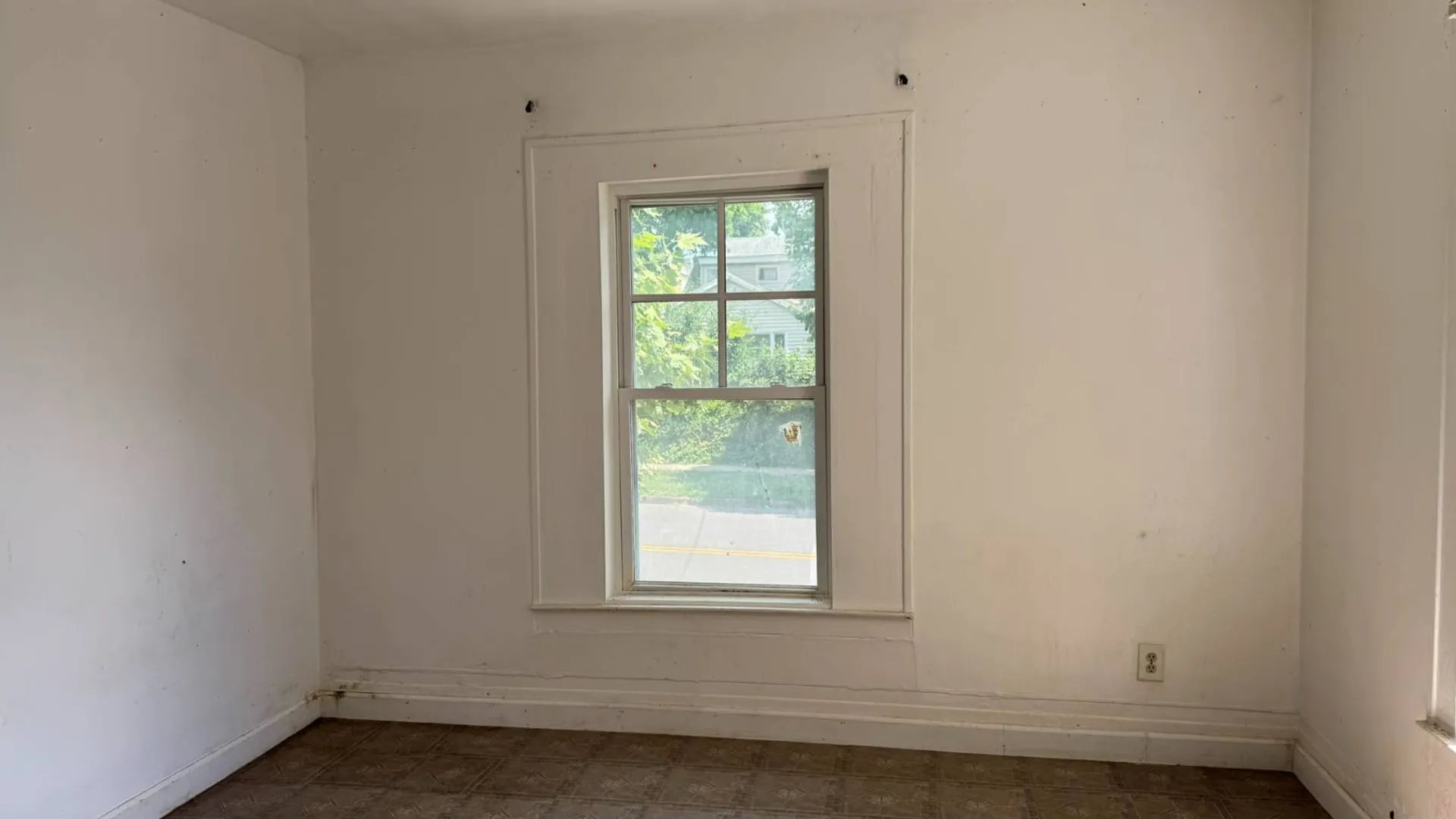 Property at 414 Pond St, Syracuse, NY 13208 14