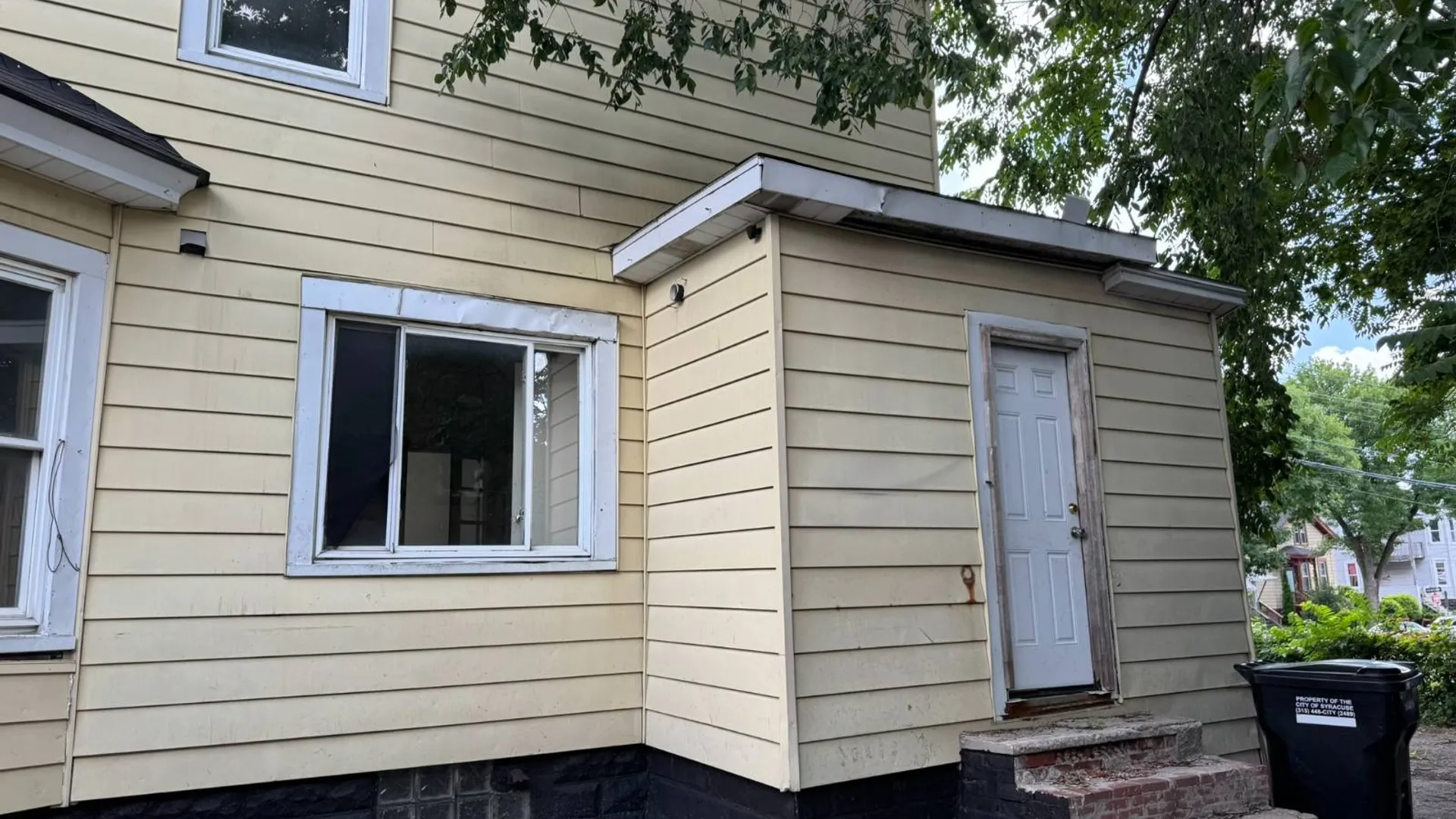 Property at 414 Pond St, Syracuse, NY 13208 4