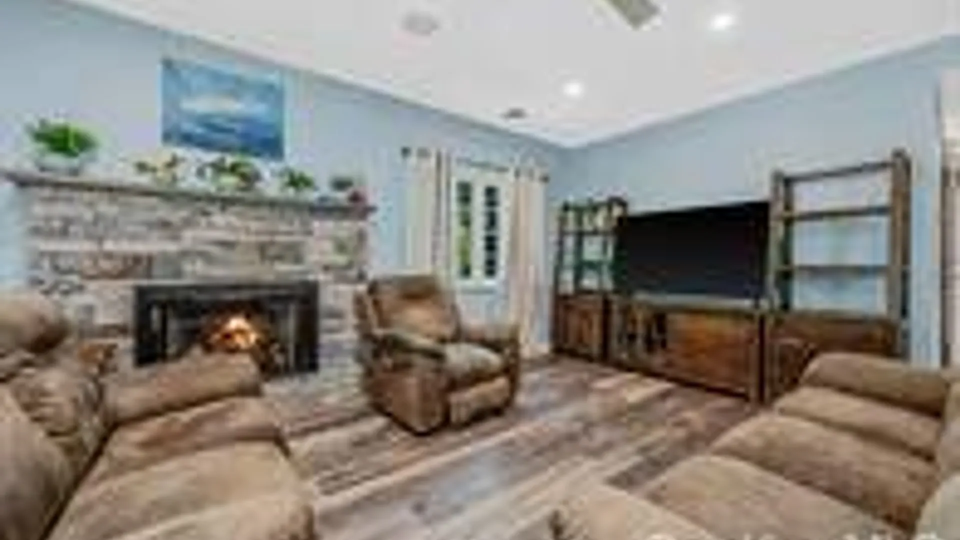 Property at 213 Pine Acres Blvd, Deer Park, NY 11729 20