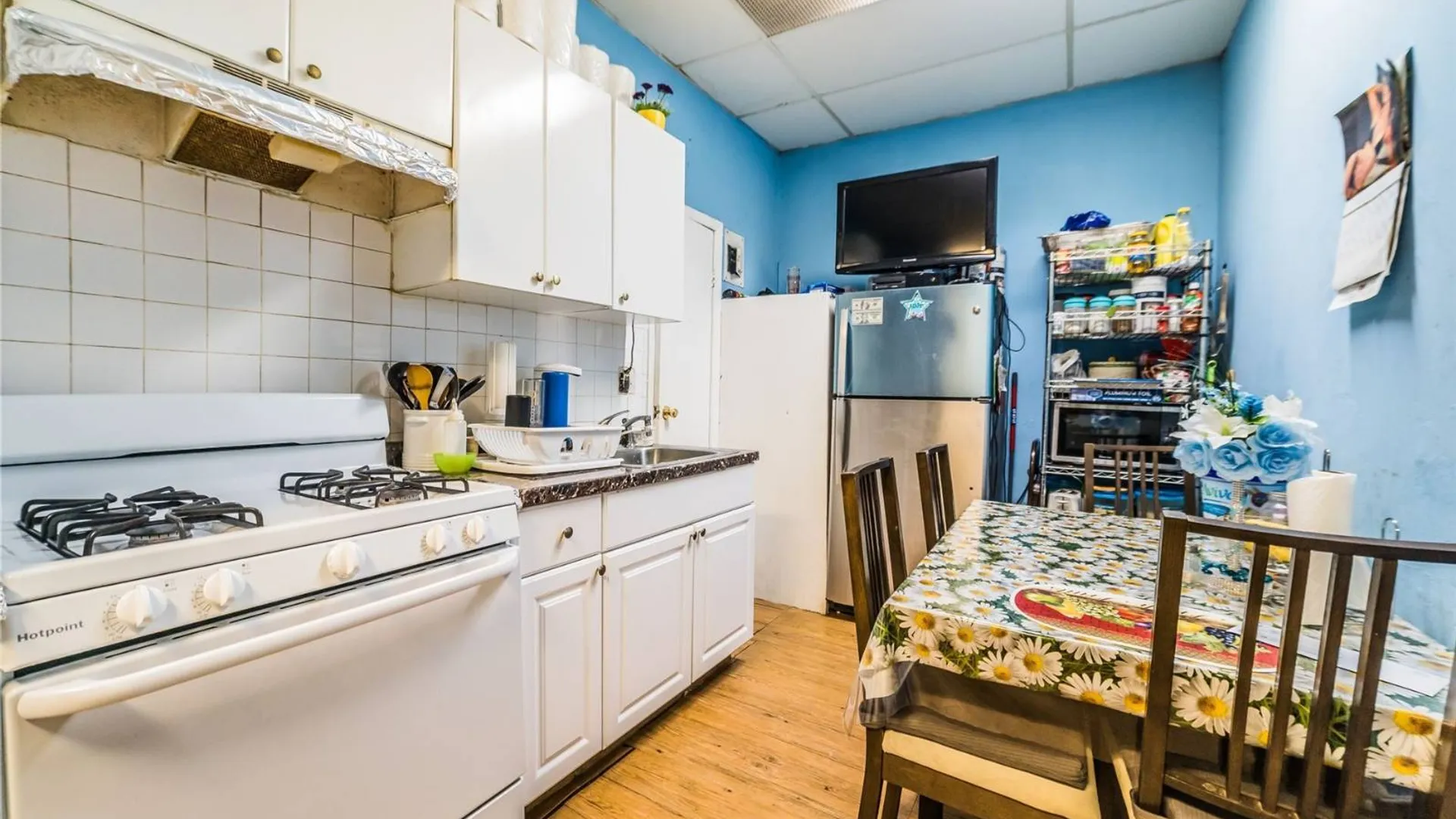 Property at 8505 Jamaica Ave, Woodhaven, NY 11421 10