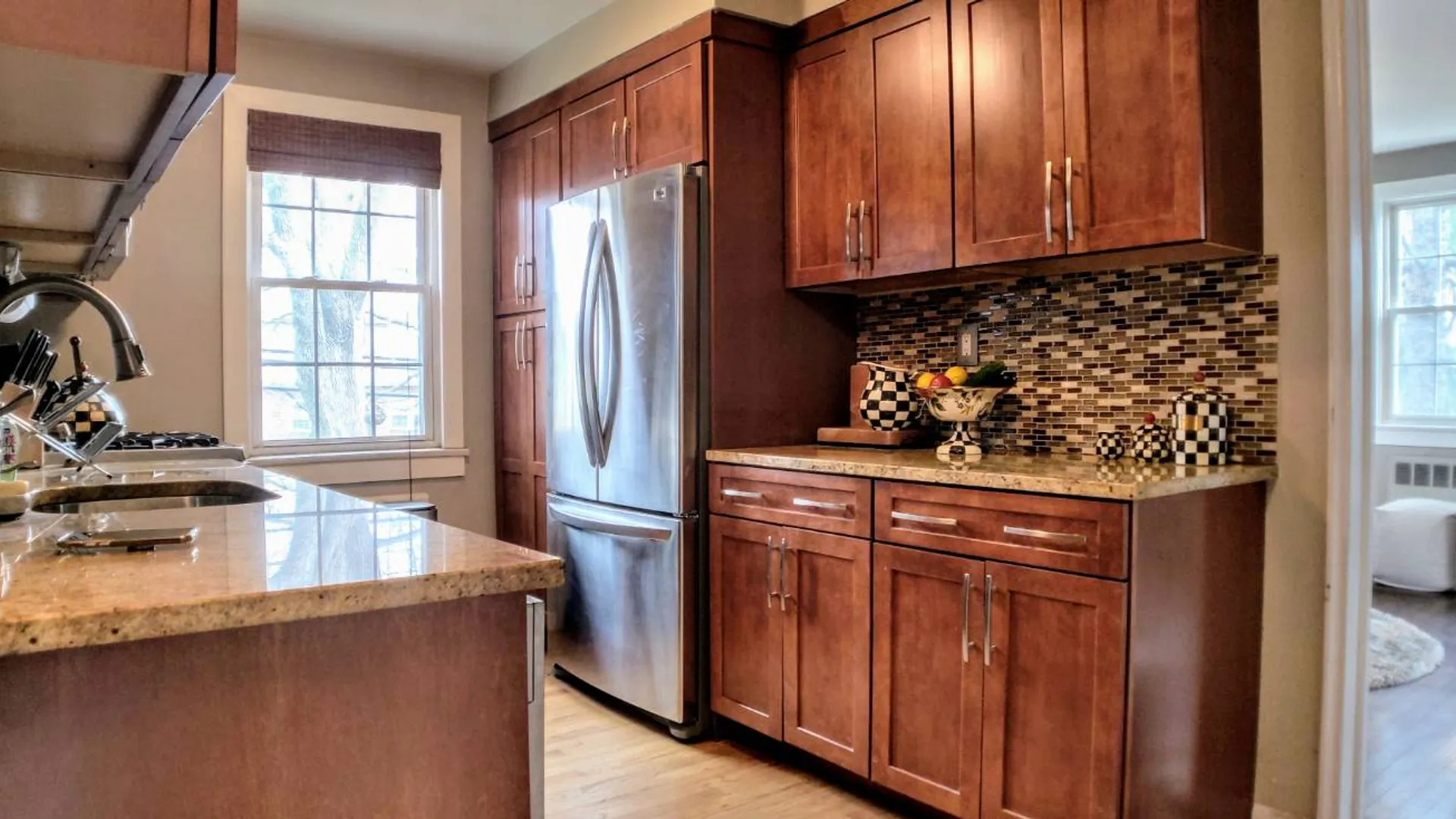 Property at 3 Lawrence Park Crescent, Bronxville, NY 10708 7