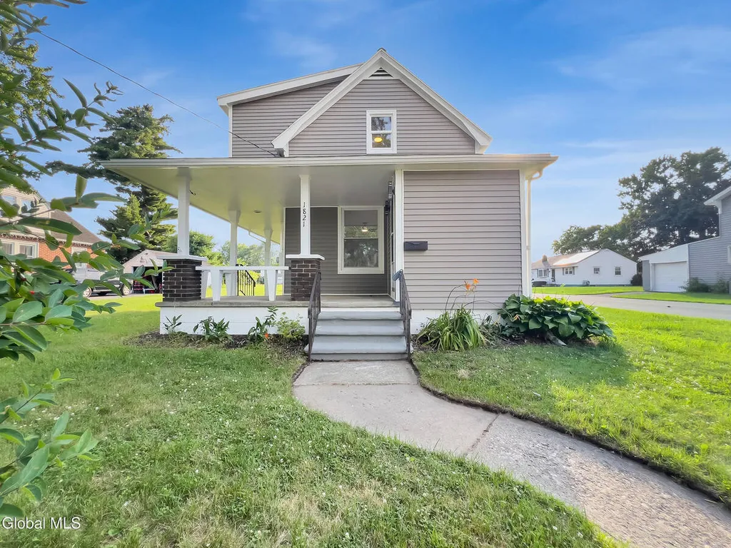 Property at 1821 Ferguson Street, Rotterdam, NY 12303