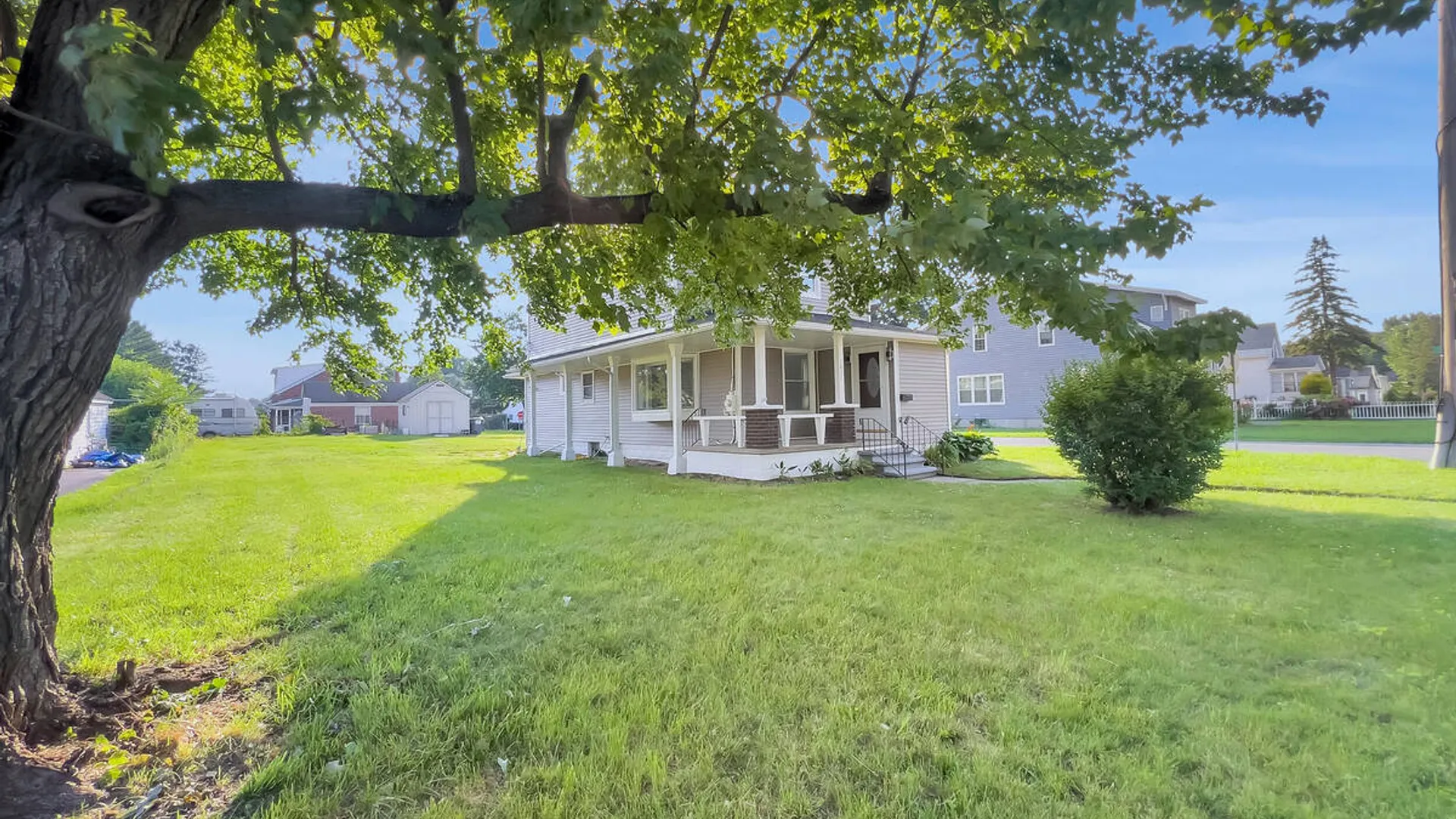 Property at 1821 Ferguson Street, Rotterdam, NY 12303 4
