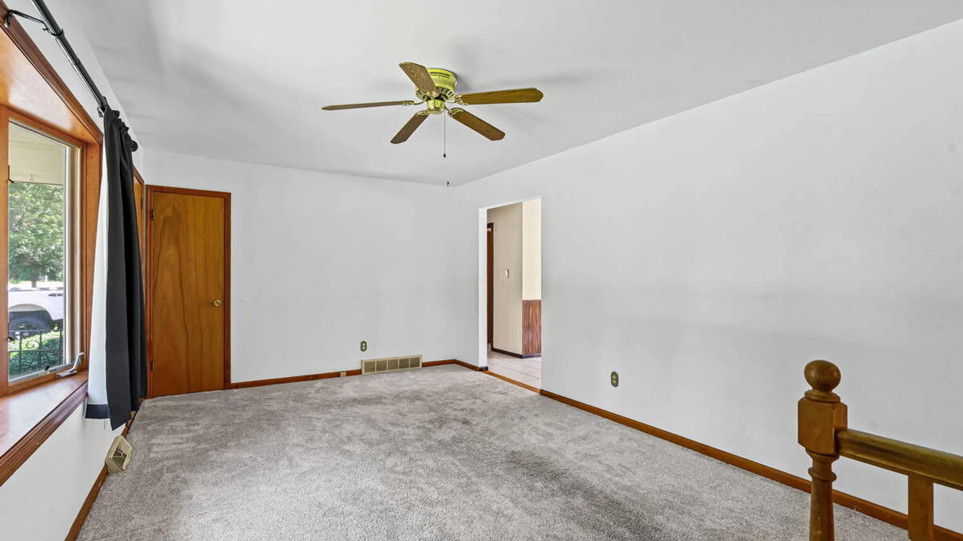 Property at 172 Dahlia Street, Rotterdam, NY 12306 6