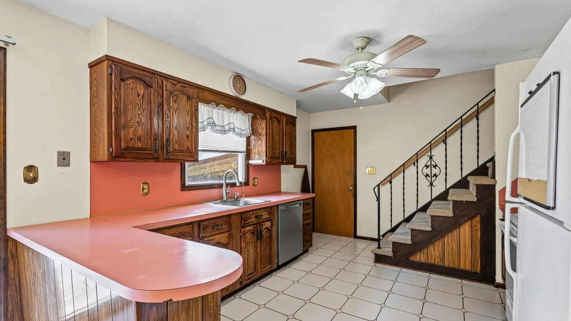 Property at 172 Dahlia Street, Rotterdam, NY 12306 7