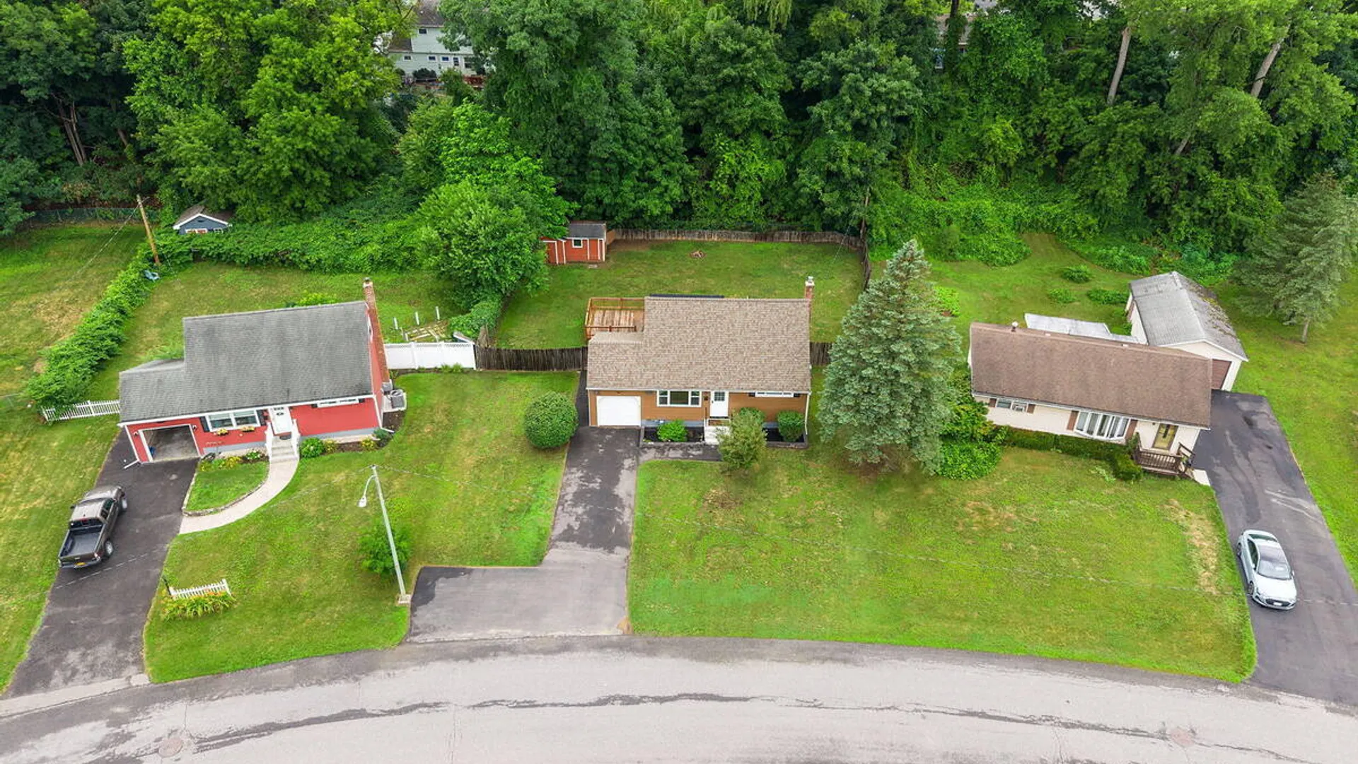 Property at 7 Colt Road, Colonie, NY 12205 2
