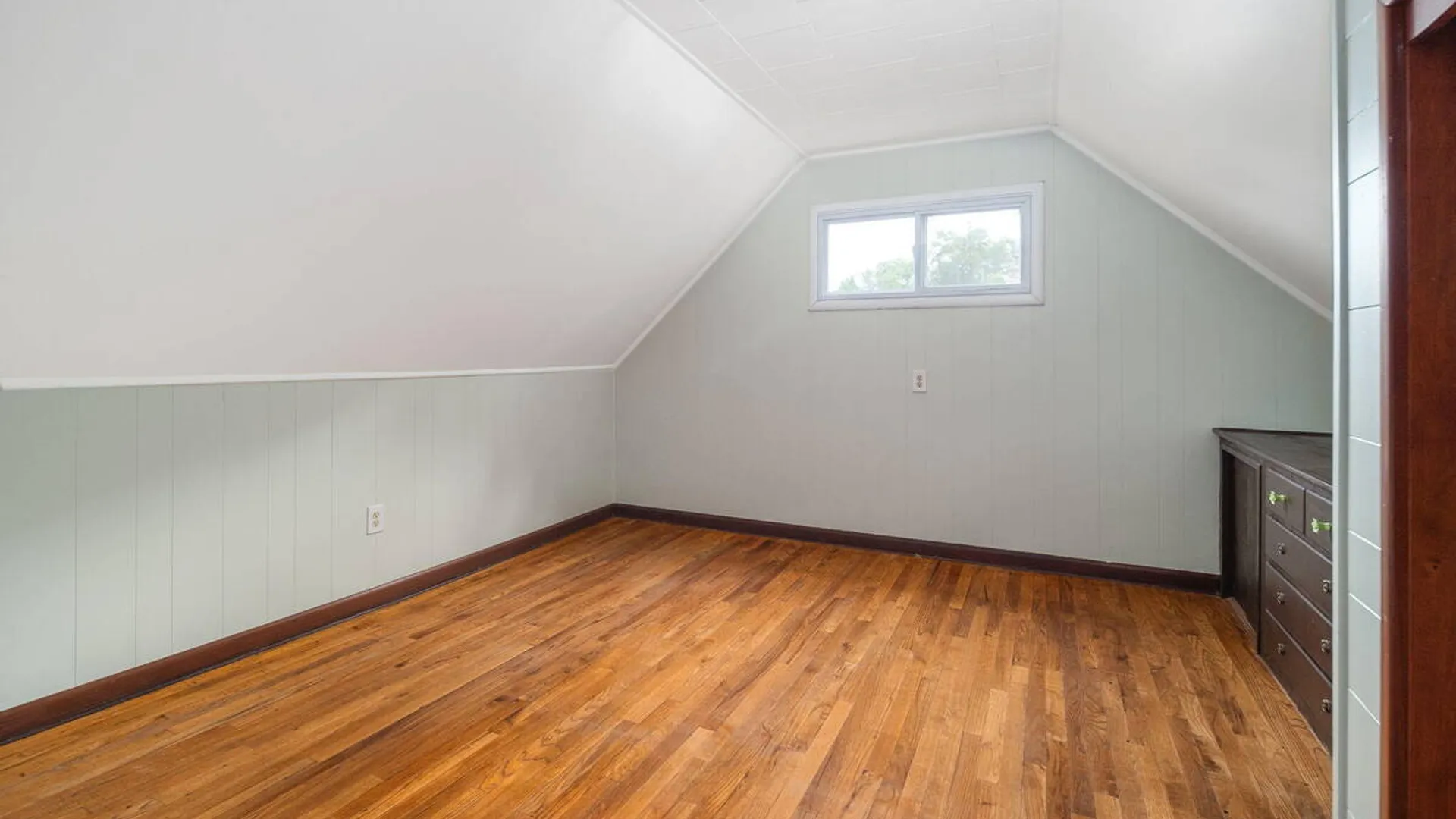 Property at 7 Colt Road, Colonie, NY 12205 25