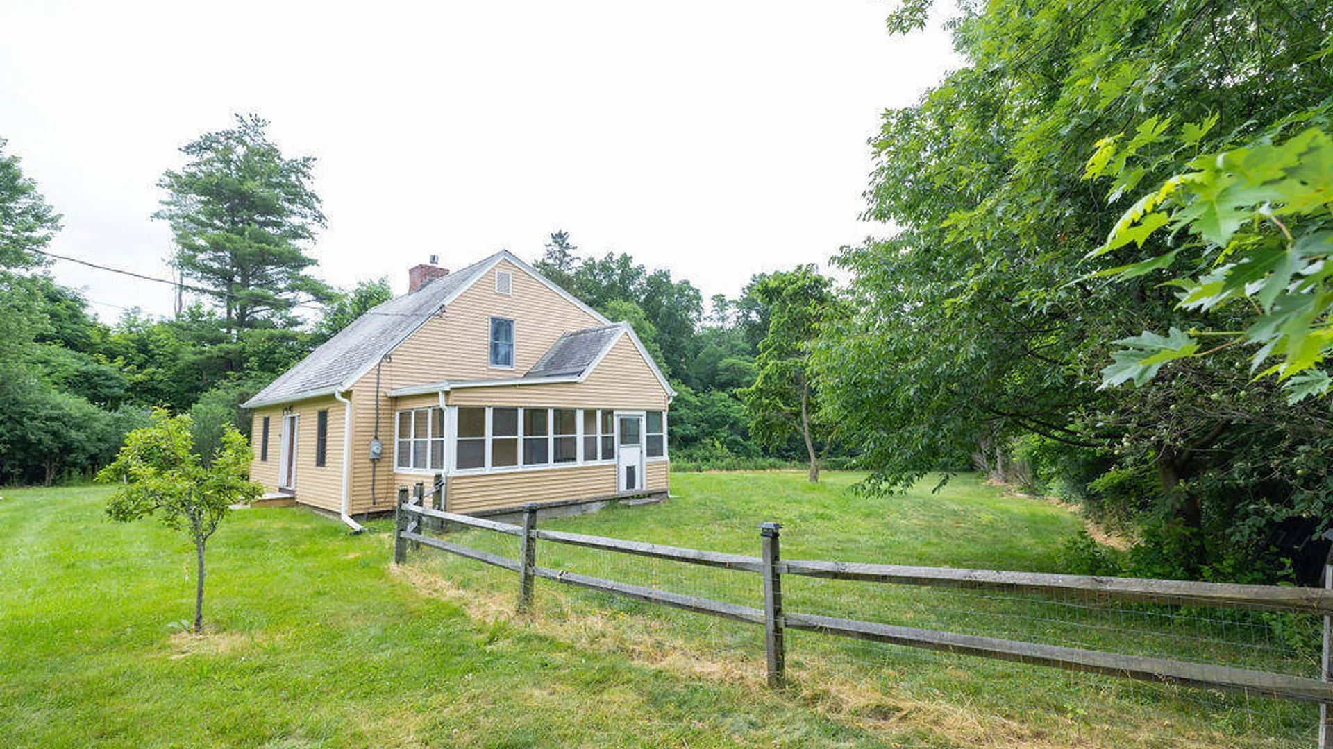 Property at 859 Putnam Road, Rotterdam, NY 12306 12